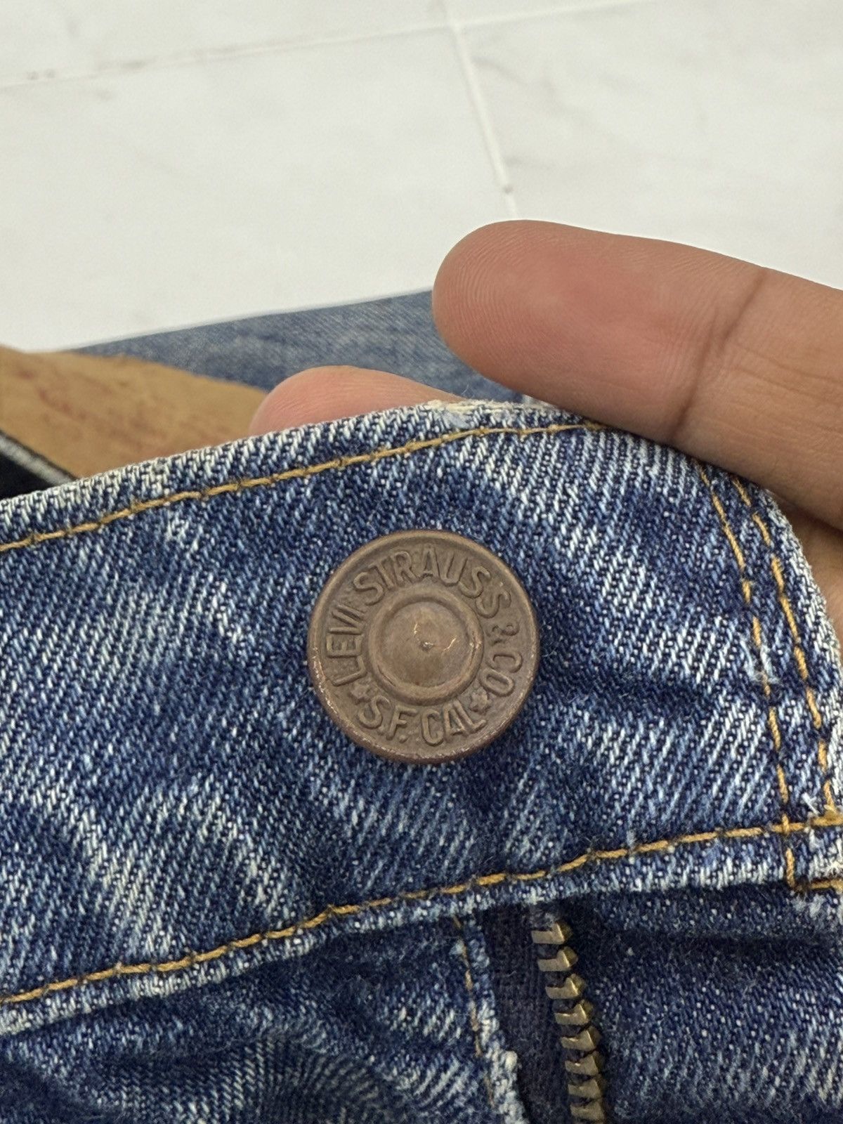 Levi's Vintage 1970s Levi’s Strauss 505 0217 Small “e” Non Selvedge Size US 29 - 13 Thumbnail