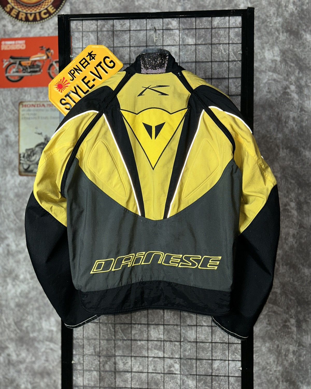 Dainese Dainese italy 90s Vintage Racing Jacket vale yellow 46 rossi Size US M / EU 48-50 / 2 - 11 Thumbnail