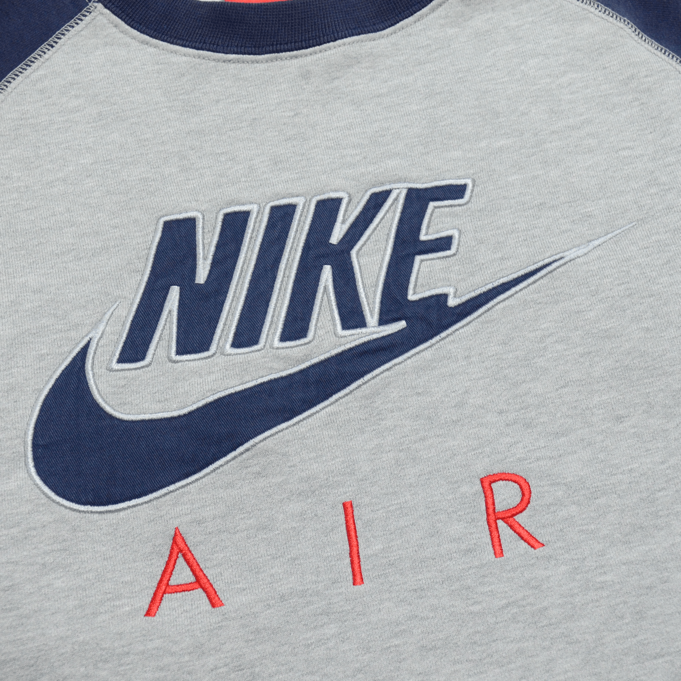 Nike RARE Nike Air Embroidery Big Swoosh Logo Sweatshirt Size US M / EU 48-50 / 2 - 4 Thumbnail