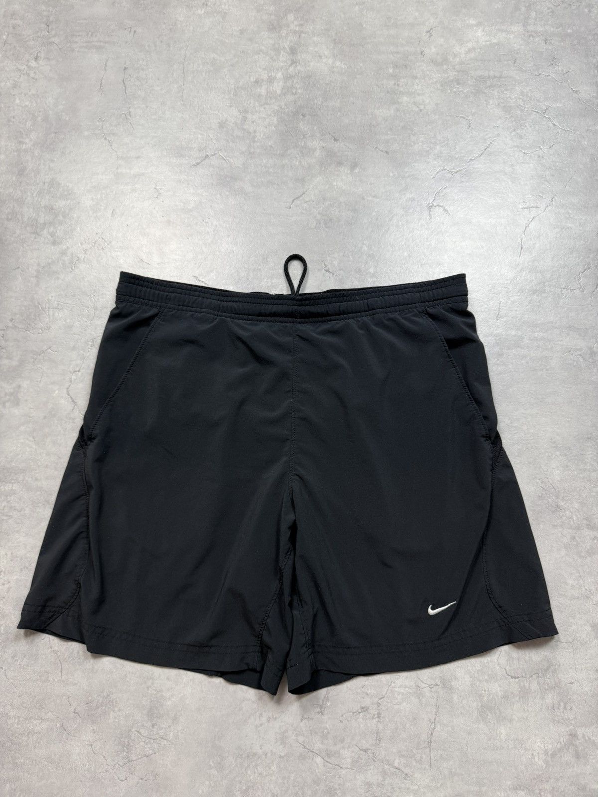 Nike Nike Vintage Shorts Size US 31 - 1 Thumbnail