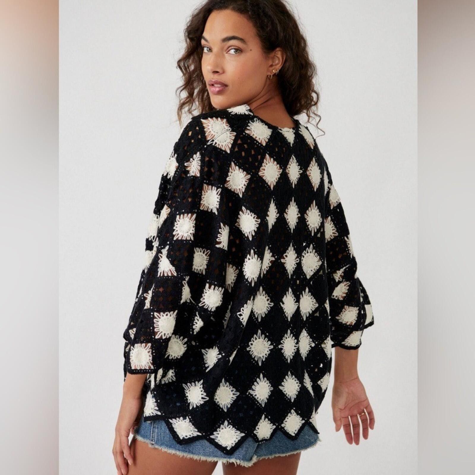 Free People NWOT Free People Beach Crochet Diamond Black Ivory XS/S Size S / US 4 / IT 40 - 2 Thumbnail