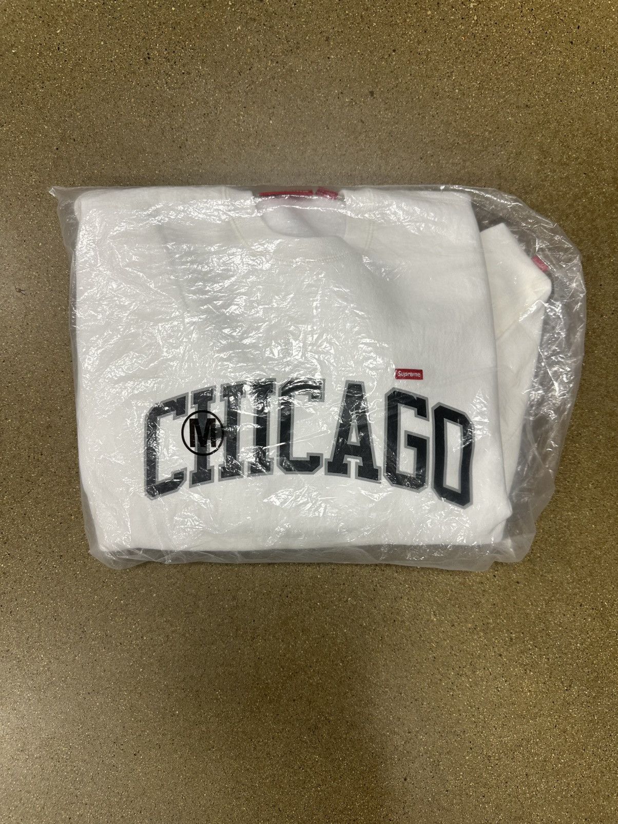 Supreme SUPREME CREWNECK Size US M / EU 48-50 / 2 - 5 Thumbnail