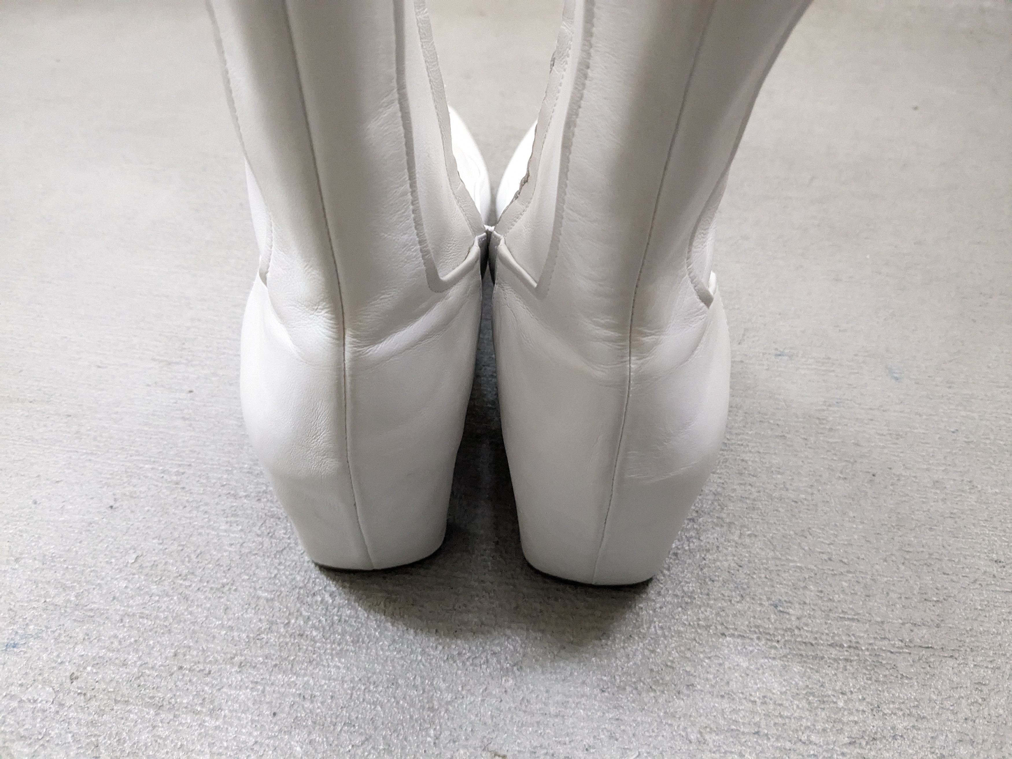 Maison Margiela Maison Margiela Boots Heels White Leather 7 40 Side Zip Size US 7 / EU 40 - 14 Thumbnail