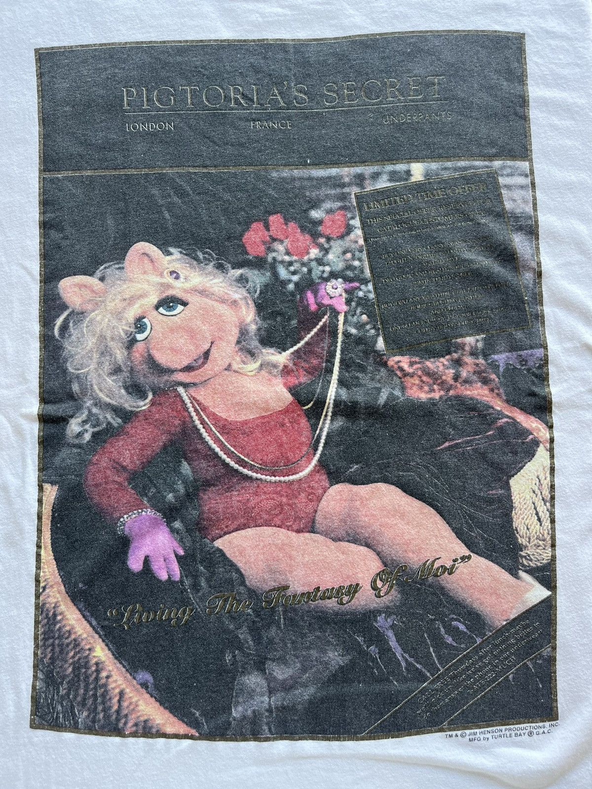 Vintage Vintage PIGTORIA’S SECRET 90’s parody by Jim Henson Tshirt Size US XL / EU 56 / 4 - 6 Thumbnail