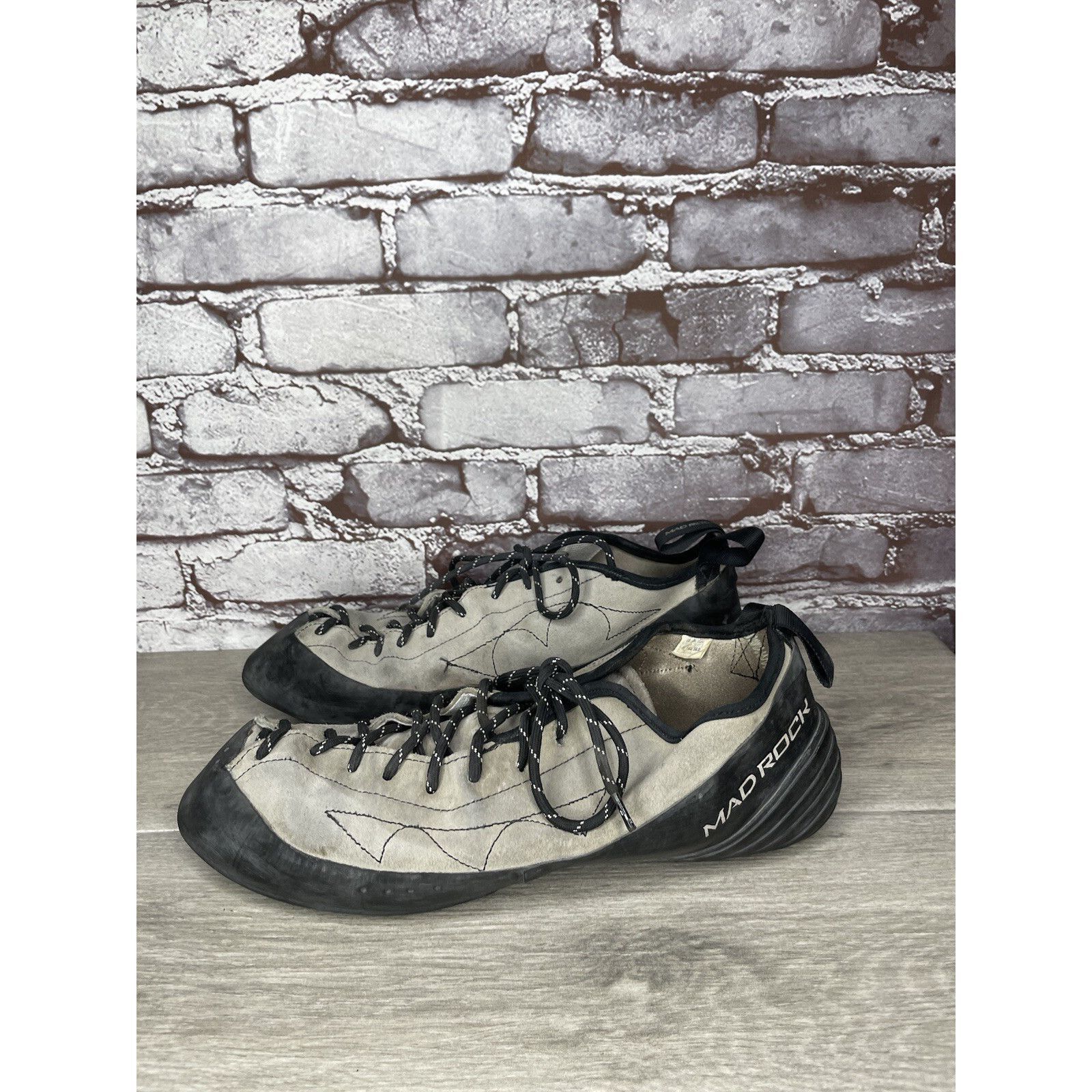 Other Mad Rock Phoenix Gray Synthetic Black Lace Rock Climbing Sho Size US 15 / EU 48 - 10 Thumbnail