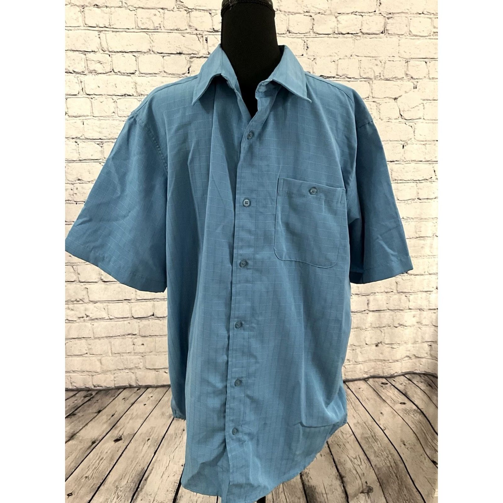 Vintage R&R Casual Men’s XL Short Sleeve Button-Down Blue Shirt Polyester Plaid Shirt Size US XL / EU 56 / 4 - 4 Thumbnail