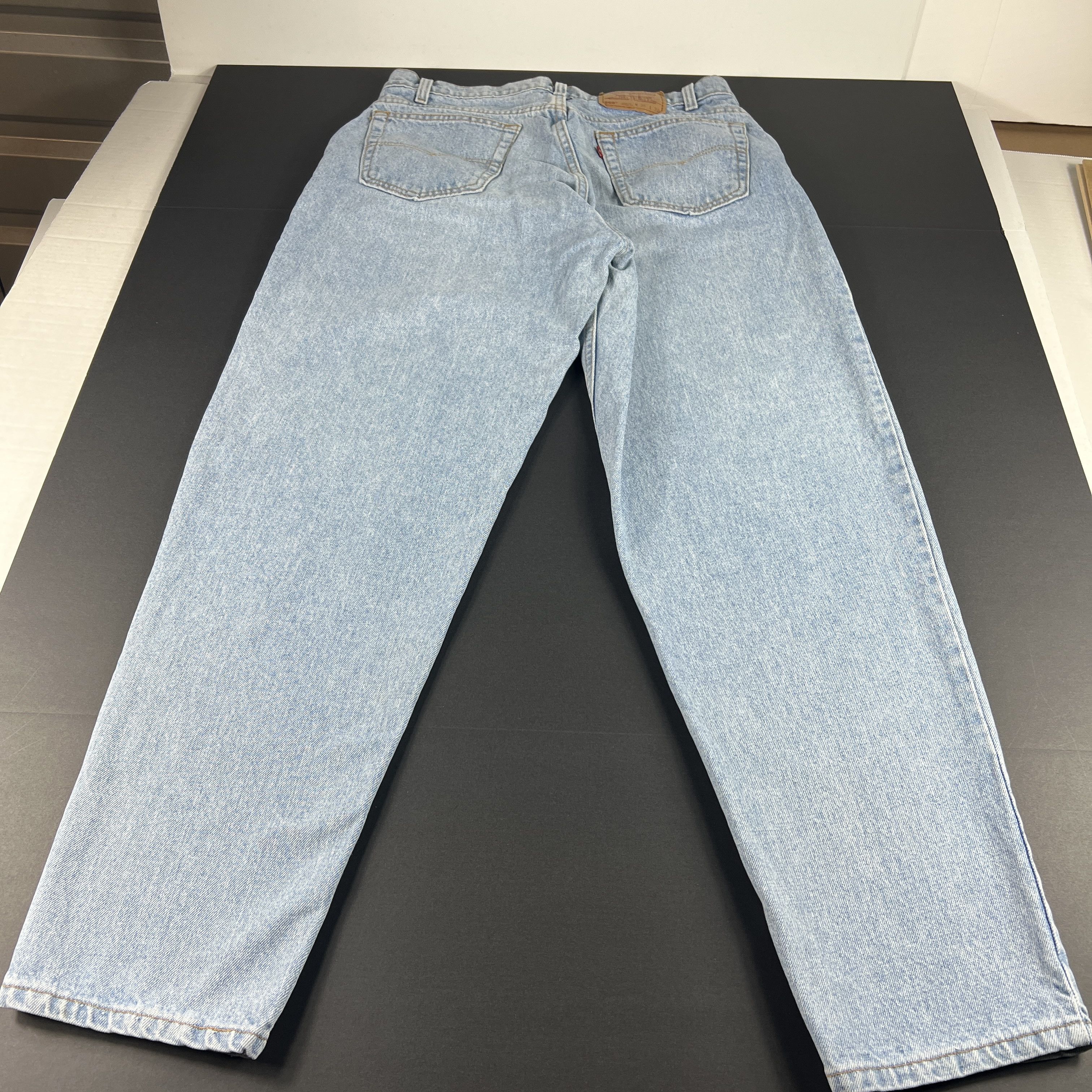 Levi's × Vintage VTG 90s Levi's Jeans 560 Loose Tapered Light Blue Denim Size US 35 - 10 Thumbnail