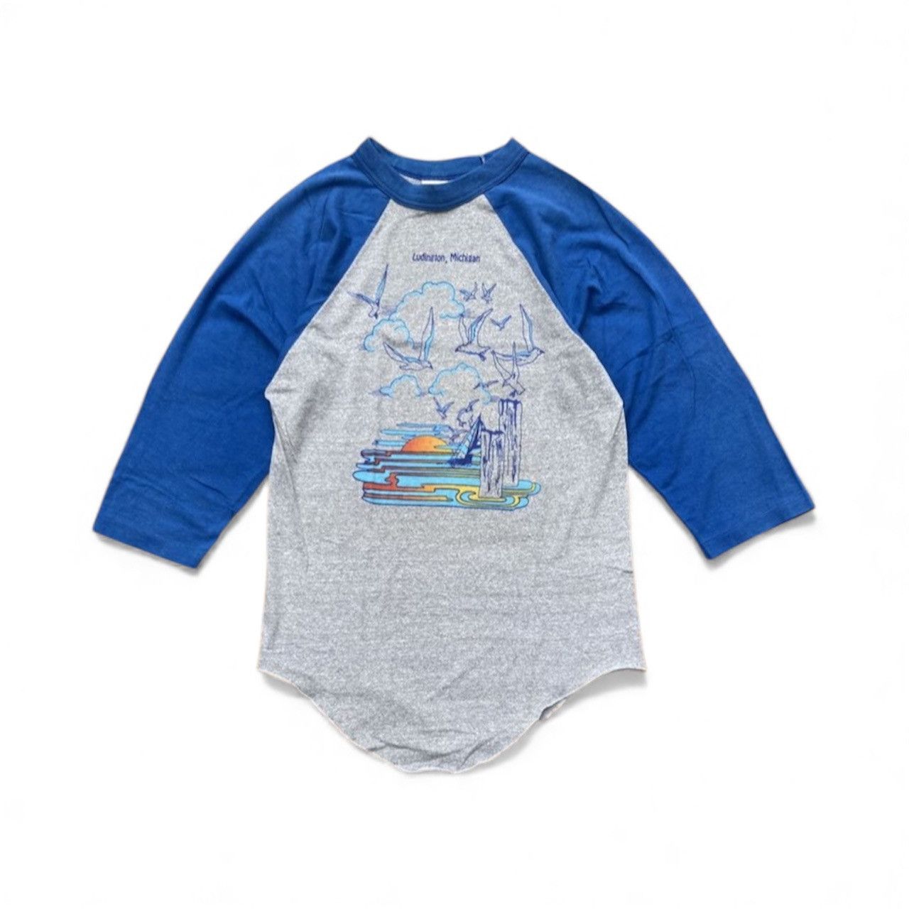 Vintage Vintage 80s Baseball Raglan Two Tone Sunset T shirt Size US S / EU 44-46 / 1 - 1 Thumbnail