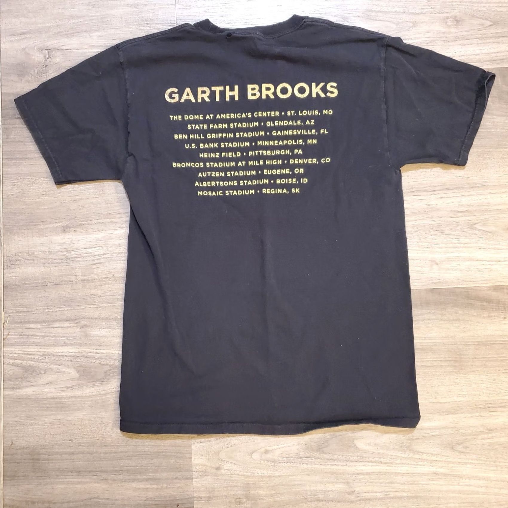 Hanes Garth Brooks 2022 Stadium Tour T Shirt Mens M Black Band Concert Size US M / EU 48-50 / 2 - 3 Thumbnail