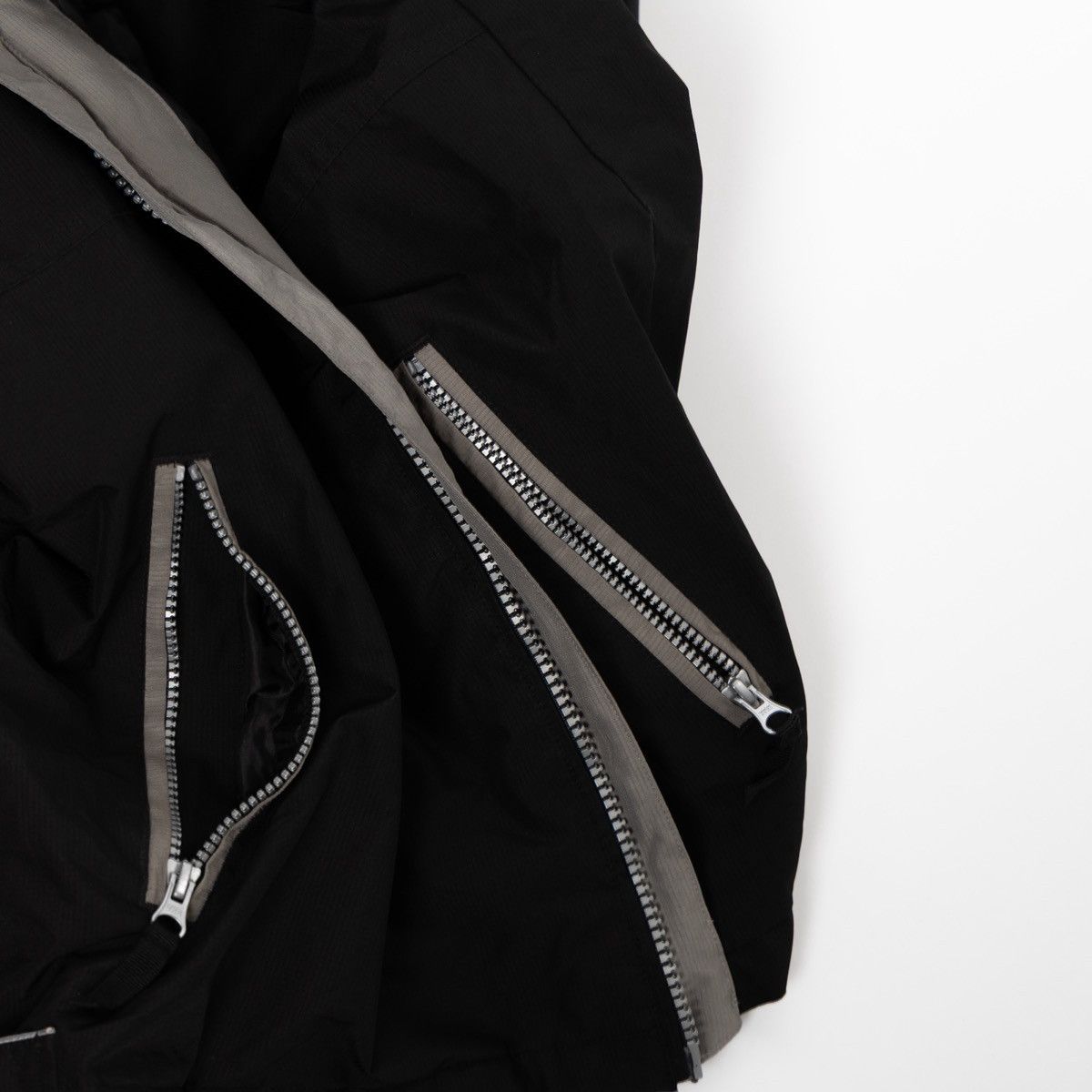 Mercedes-Benz Mercedes-Benz Mens Vintage Black Hooded Jacket Zip Up Size US XL / EU 56 / 4 - 8 Thumbnail