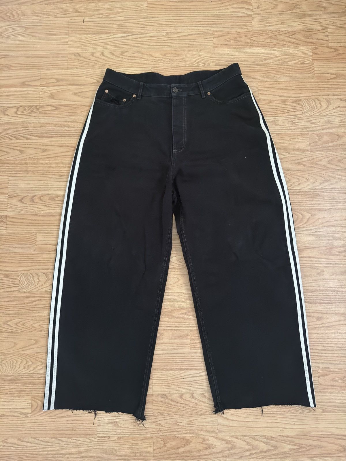 Adidas × Balenciaga Balenciaga and Adidas Triple Stripe Denim Size US 33 - 2 Thumbnail