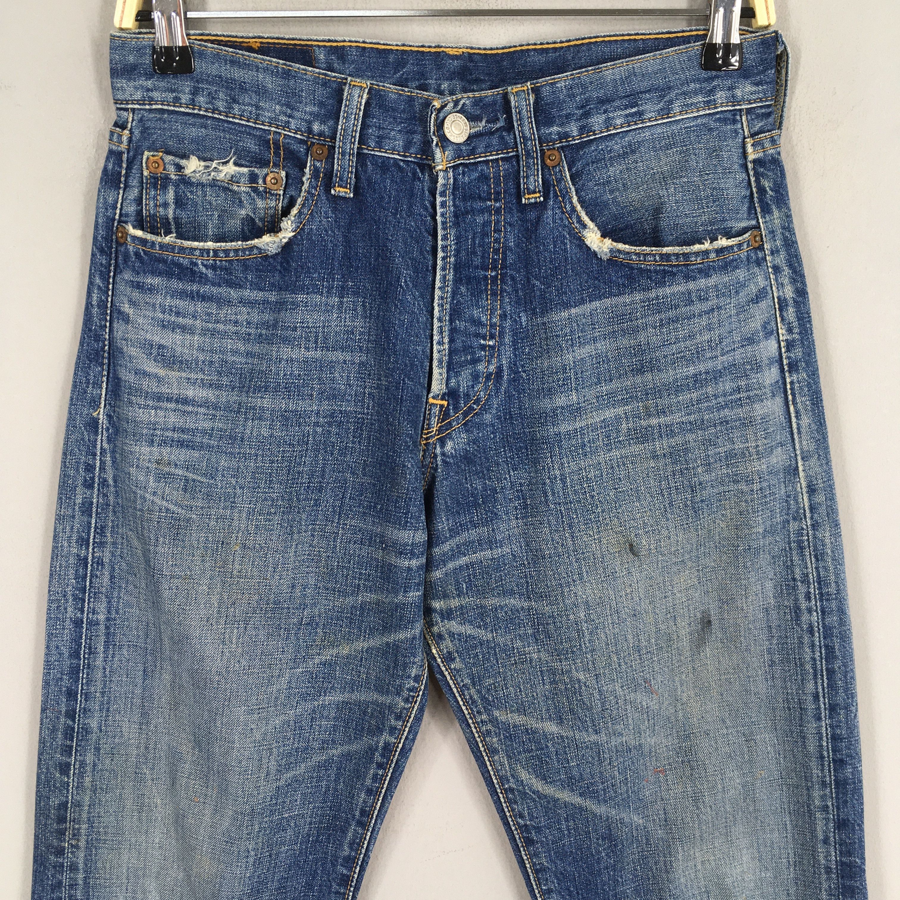 Levi's Size 28x30.5 Vintage 90s Levi's 501 Faded Blue Jeans S1214 Size US 28 / EU 44 - 2 Thumbnail