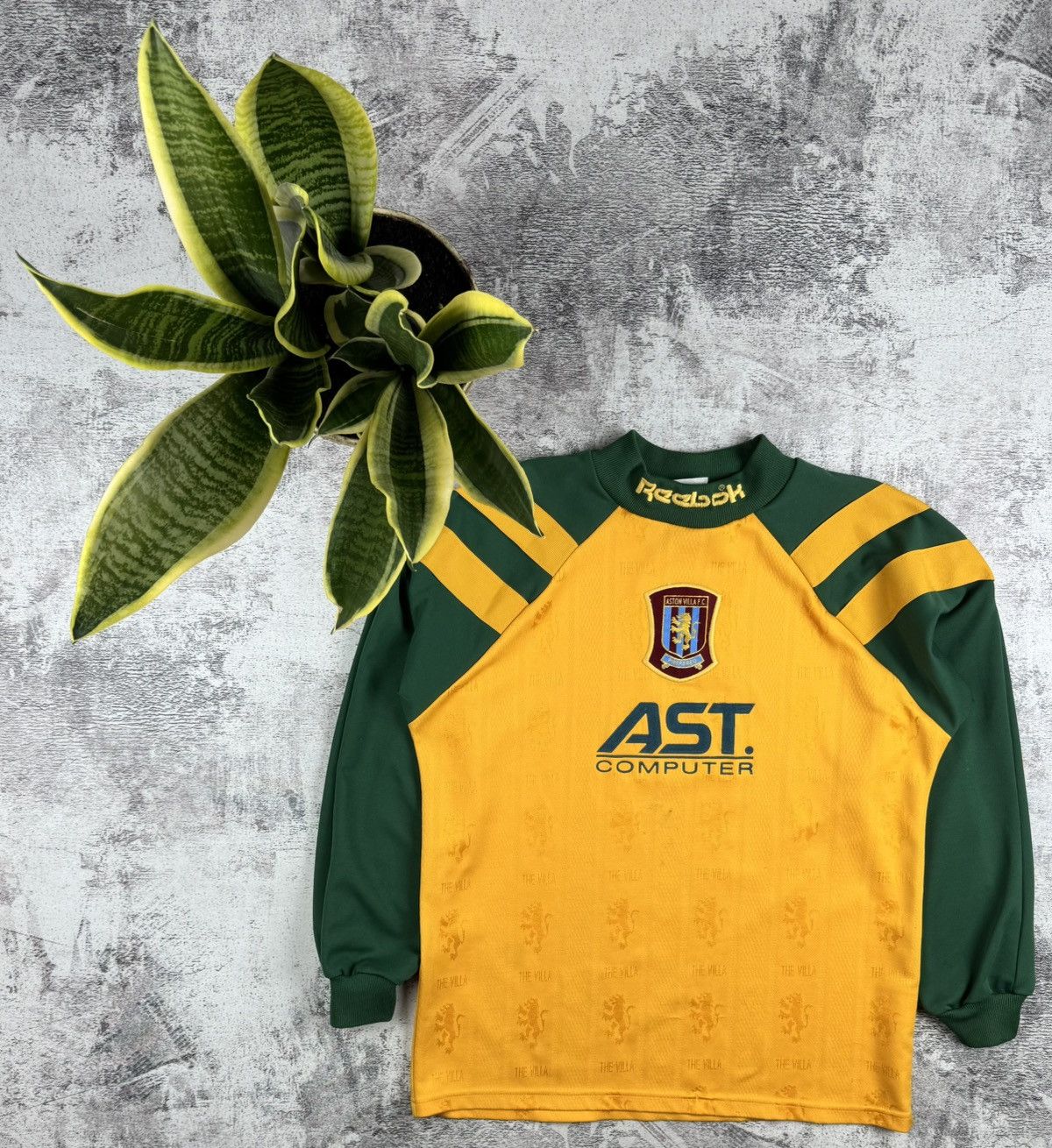 Reebok Vintage Aston Villa Goalkeeper GK Soccer Football Fan T Shirt Jersey Longsleeve Size US S / EU 44-46 / 1 - 1 Thumbnail