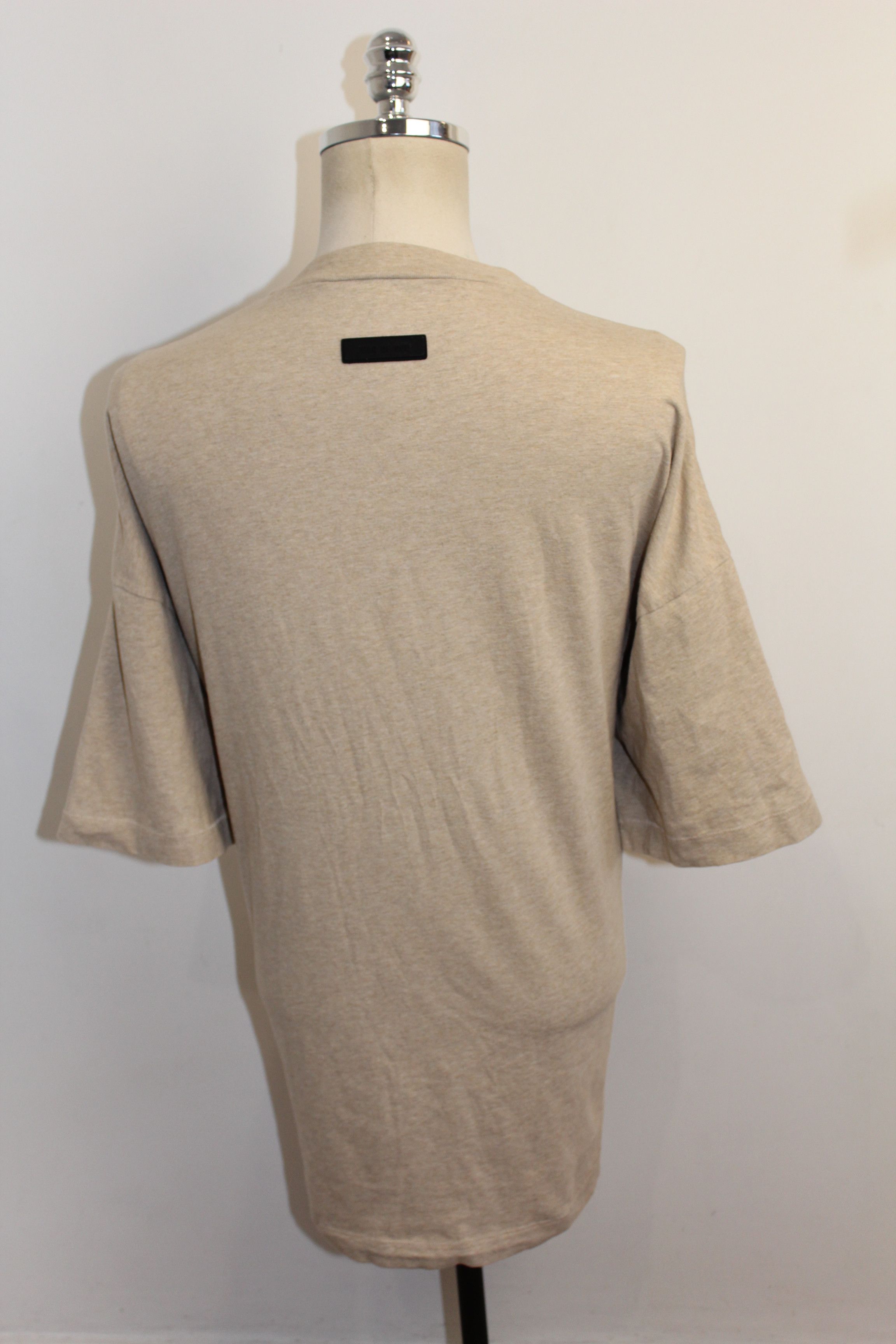 Essentials Essentials Fear of God Beige Oversized T-Shirt Size L Size US L / EU 52-54 / 3 - 4 Thumbnail