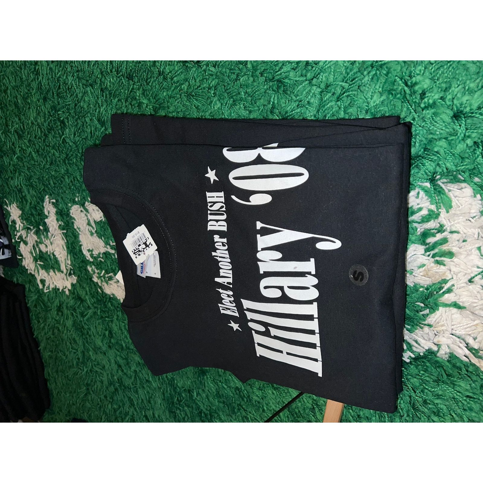 Gildan 2008 Elect Another Bush Hillary President Election Shirt S Size US S / EU 44-46 / 1 - 9 Thumbnail