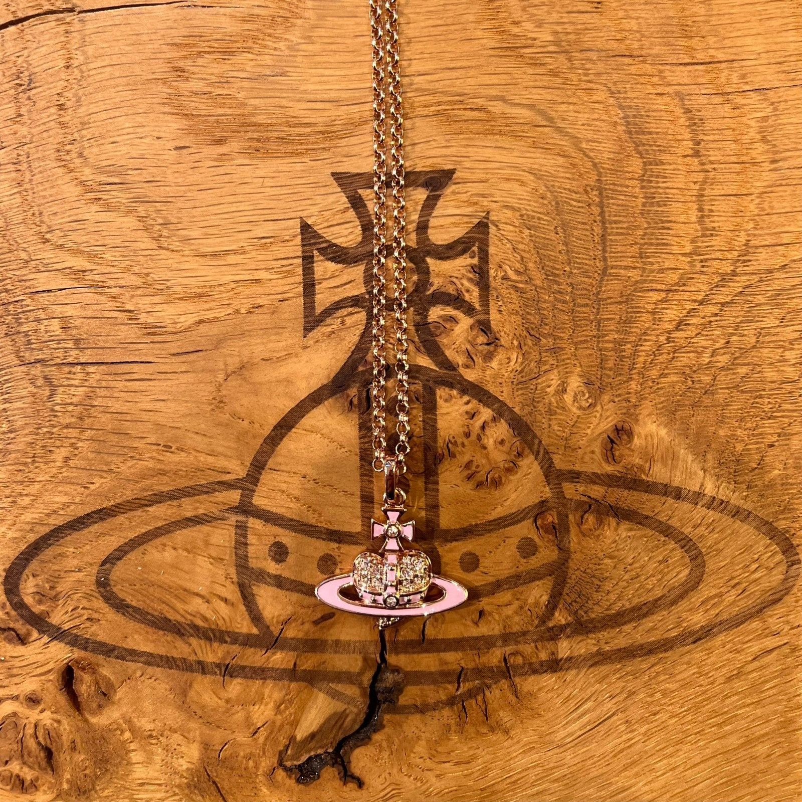 Vivienne Westwood o1f1d3z0525 Size: OS / Reverse Heart Pendant Necklace Size ONE SIZE - 1 Preview