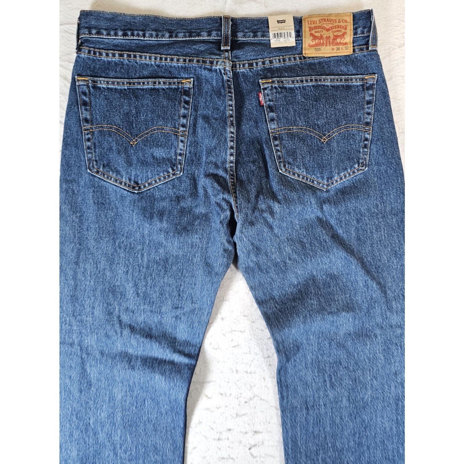 Levi's VINTAGE Levi's 505 Jeans Straight Regular Mens 36x32 Blue Denim Medium Wash Regular Vintage Levi's 505 Straight Jeans Mens 36x32 Blue Denim 505 Size US 36 / EU 52 - 6 Thumbnail