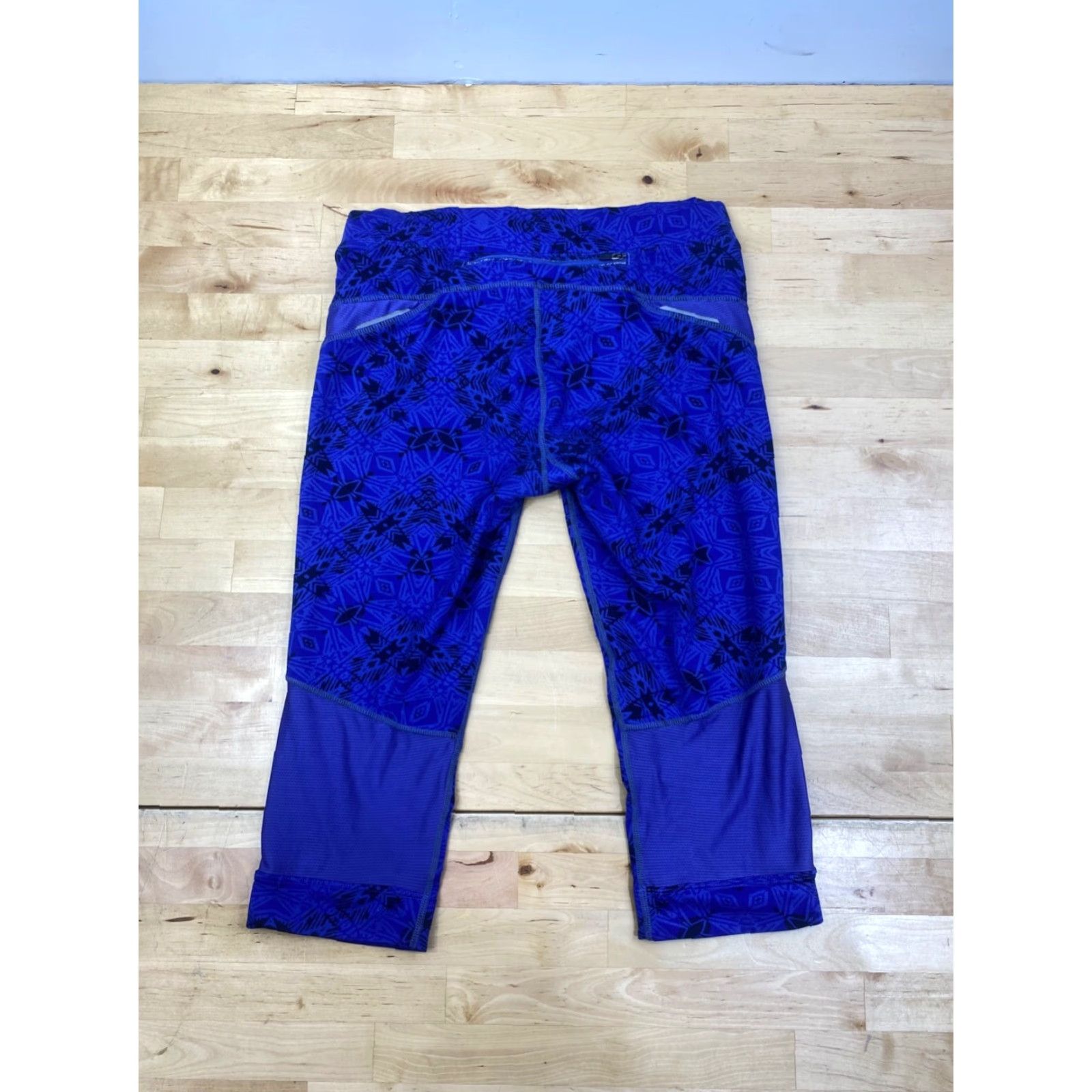 Athleta Athleta Leggings Womens S Capri Blue Print Casual Activewear Running & Jogging Size 28" / US 6 / IT 42 - 2 Thumbnail