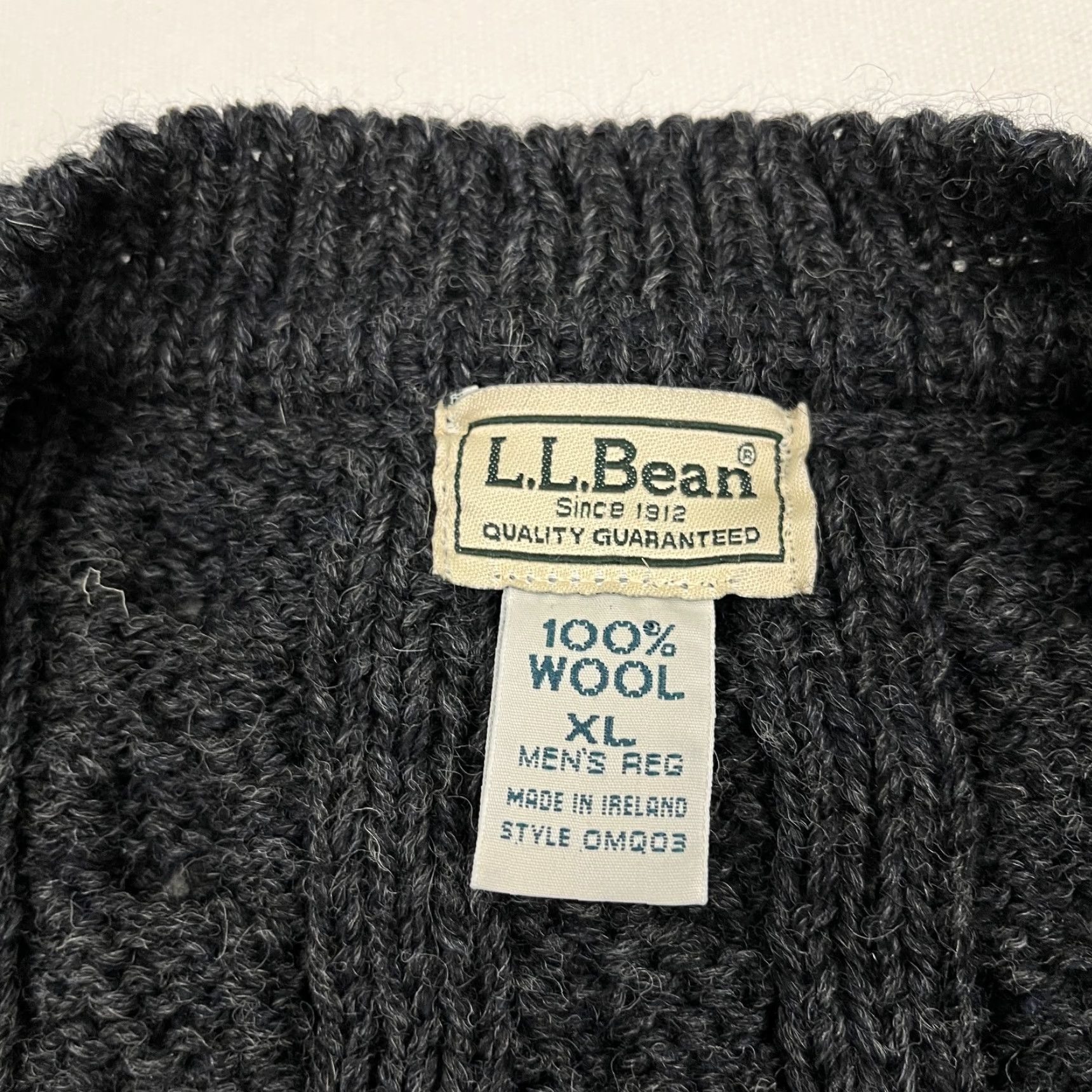 Vintage VINTAGE L.L. Bean Wool Cardigan Mens XL Gray Heavy Cable-Knit V-Neck Sweater Ireland VTG Size US XL / EU 56 / 4 - 2 Thumbnail