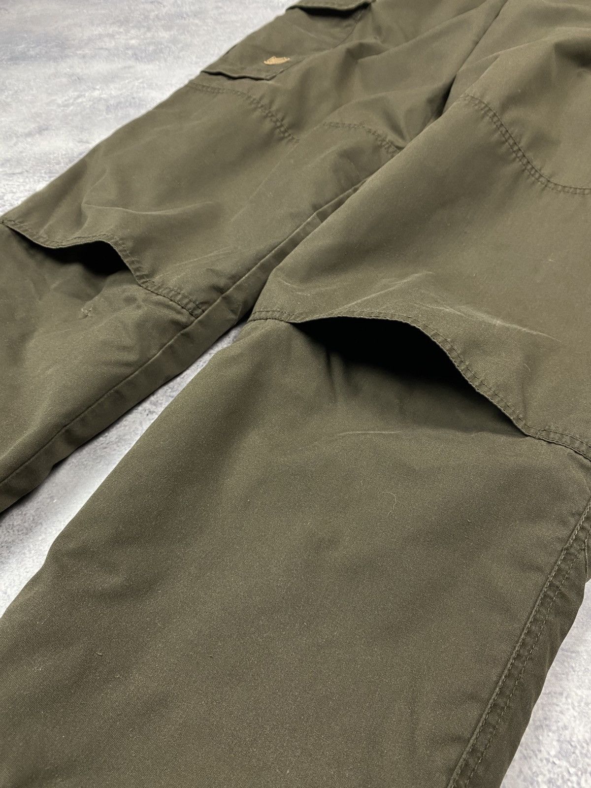 Fjallraven Fjallraven Barents Pro G-1000 Cargo Hiking Pants Brown Size US 34 / EU 50 - 13 Thumbnail