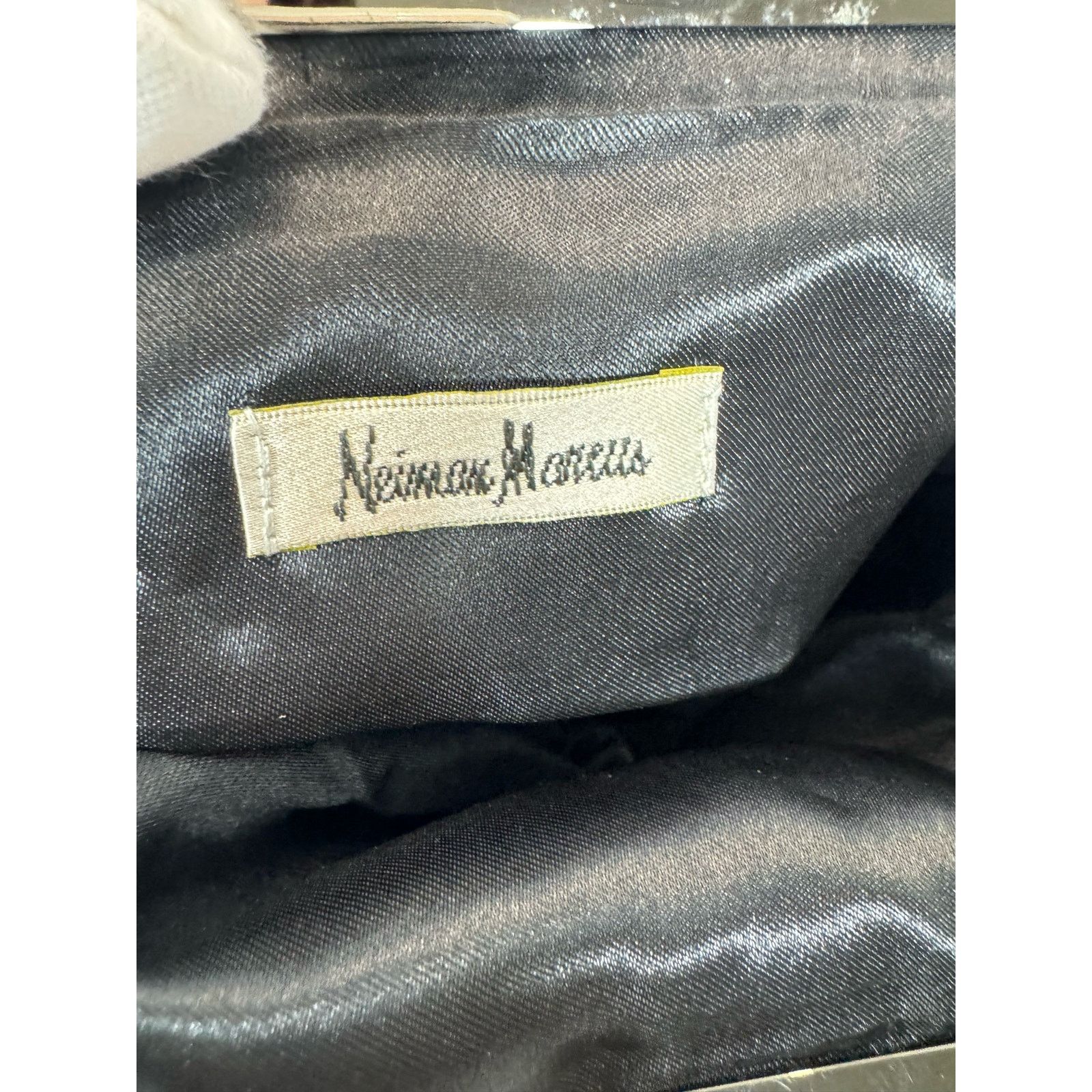 Neiman Marcus Neiman Marcus Black Velvet Vintage Clutch Size ONE SIZE - 4 Thumbnail