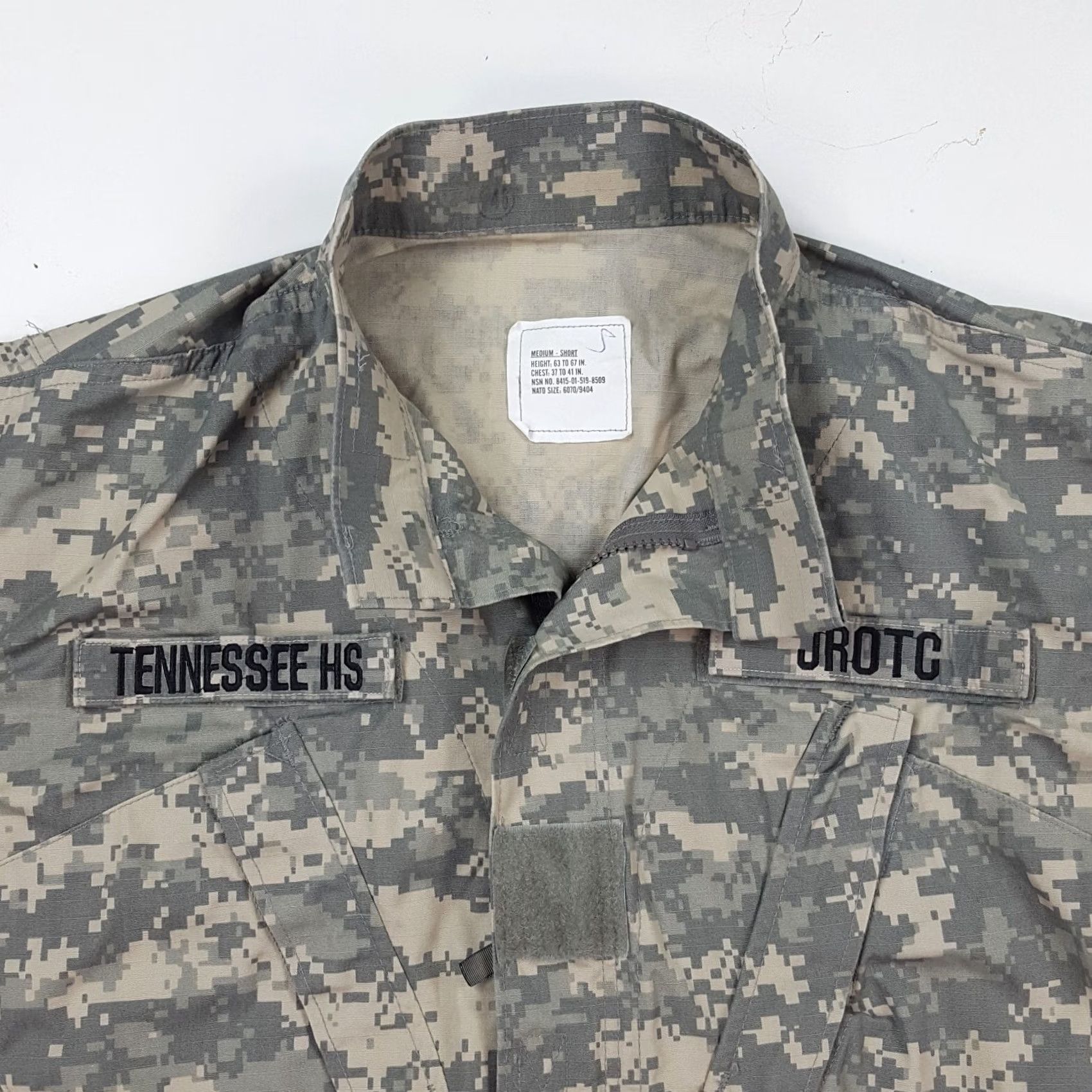 Vintage VINTAGE Army Digital Camo Military Patch Men's M Short Jacket Field Coat Zip Up Size US 31 - 3 Thumbnail