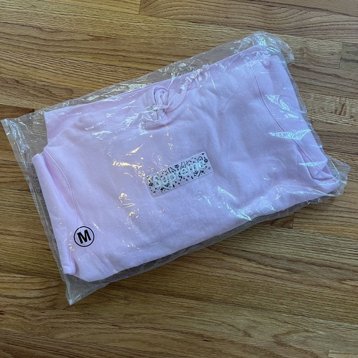 Supreme NEW Supreme Bandana Box Logo Hoodie Pink Paisley Medium Size US M / EU 48-50 / 2 - 2 Thumbnail