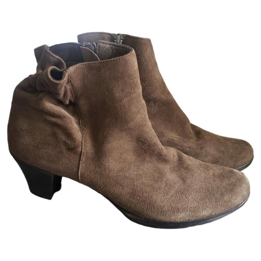 Designer SH133 Murno Brown Suede Booties 9.5 Size US 9.5 / IT 39.5 - 1 Thumbnail