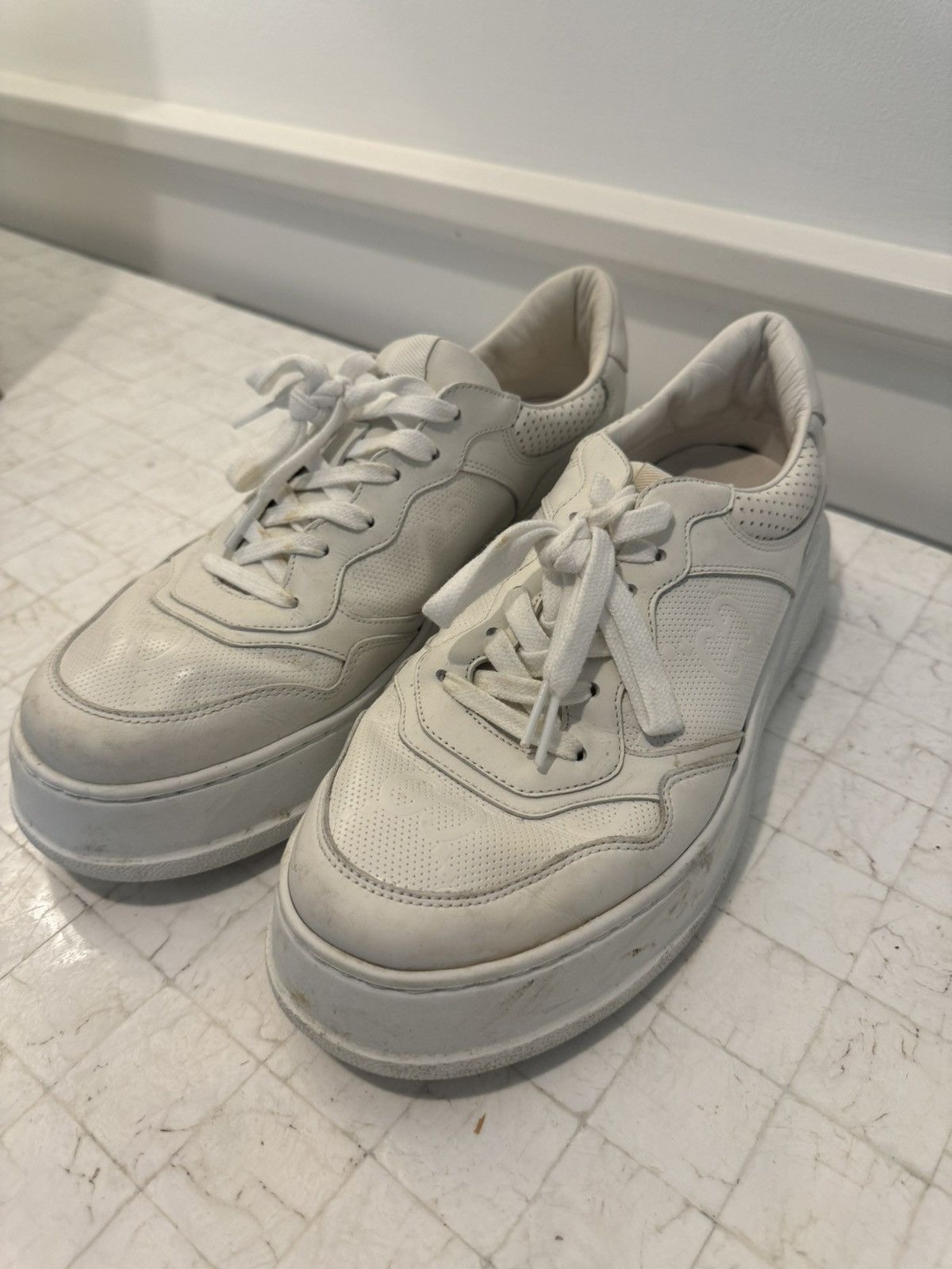 Gucci Gucci GG embossed leather sneaker Size US 11 / EU 44 - 2 Thumbnail