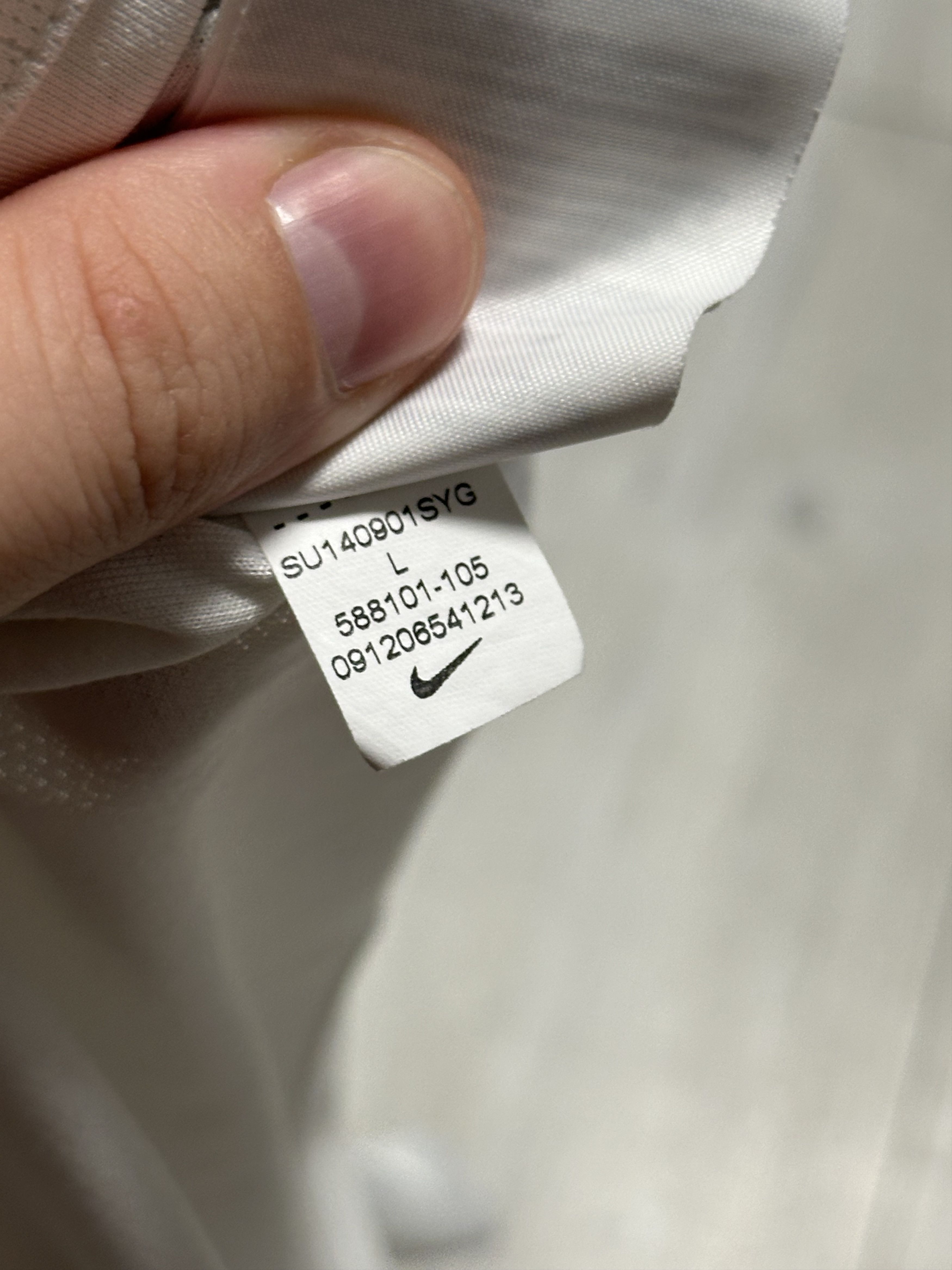 Nike Nike England National Team 2014-2015 Home Football Jersey L Size US L / EU 52-54 / 3 - 5 Thumbnail