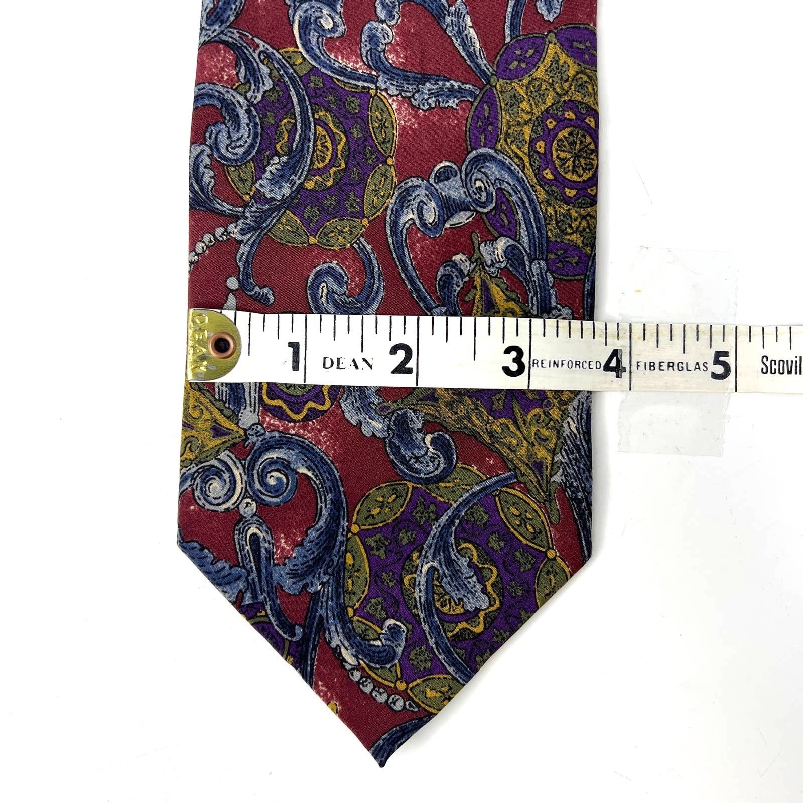 Valentino × Vintage Vintage Valentino Silk Printed Tie Scrolls Motif Red Foulard Size ONE SIZE - 8 Thumbnail