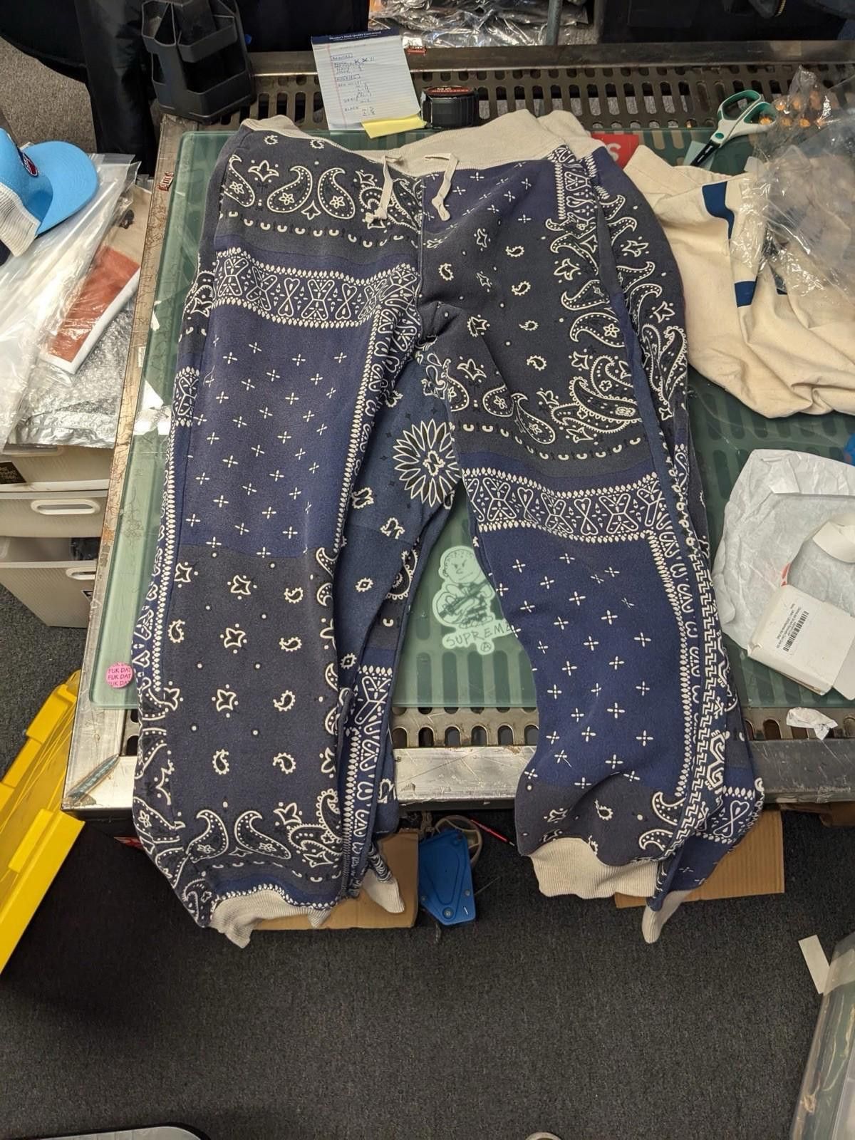 Kapital Kapital Bandana Patchwork Sweatpant Navy Size 3 Size US 34 / EU 50 - 2 Thumbnail