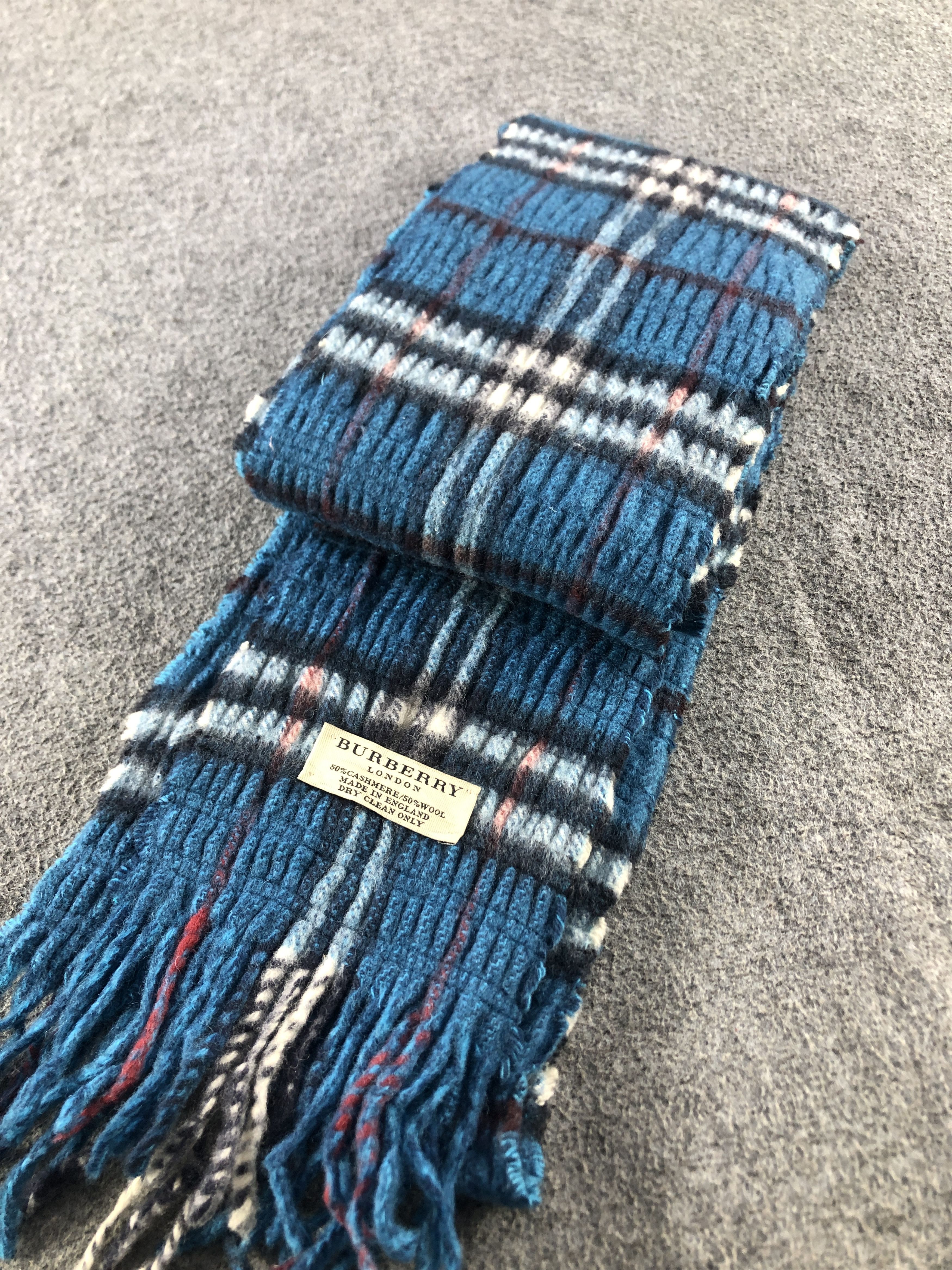 Burberry Burberry Scarf / Muffler / Neckwear P902 Size ONE SIZE - 7 Thumbnail