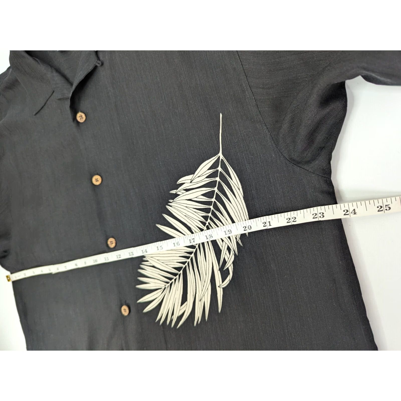 Tommy Bahama Tommy Bahama Camp Silk Shirt L Black Palm AOP Hawaiian Short Sleeve Collared Button-Up Size US L / EU 52-54 / 3 - 4 Thumbnail