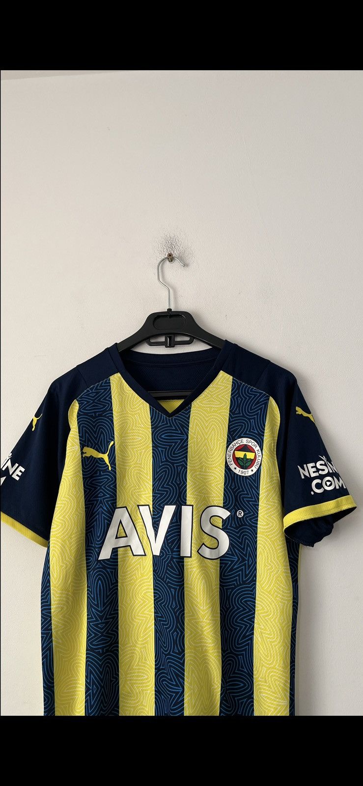 Puma Puma Fenerbahçe 2021/22 Home Jersey AVIS Size S Size US S / EU 44-46 / 1 - 3 Thumbnail