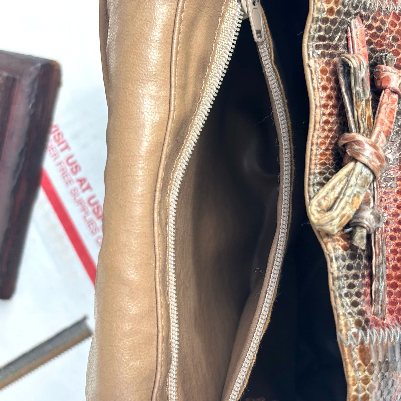 Other Vintage Brown Faux Snakeskin Purse Size ONE SIZE - 7 Thumbnail