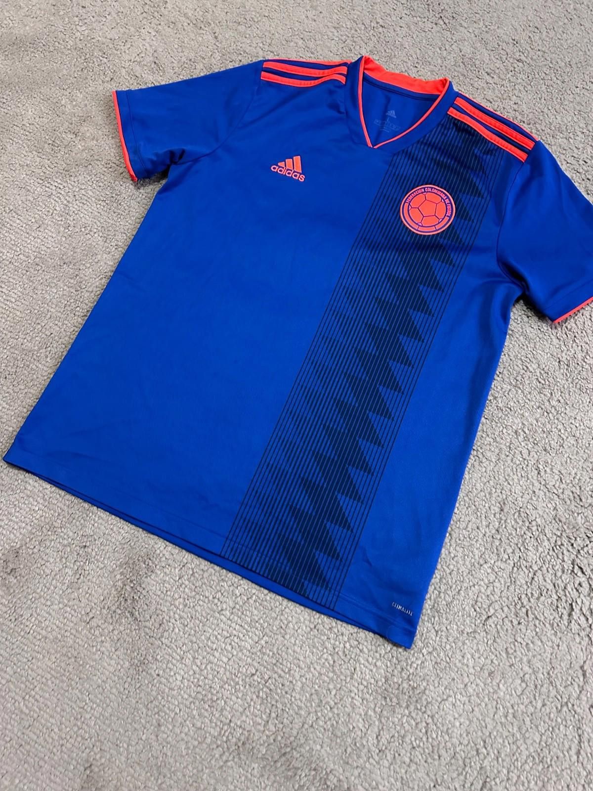 Adidas COLOMBIA 2018 2019 AWAY SHIRT FOOTBALL SOCCER JERSEY ADIDAS Size US L / EU 52-54 / 3 - 2 Thumbnail