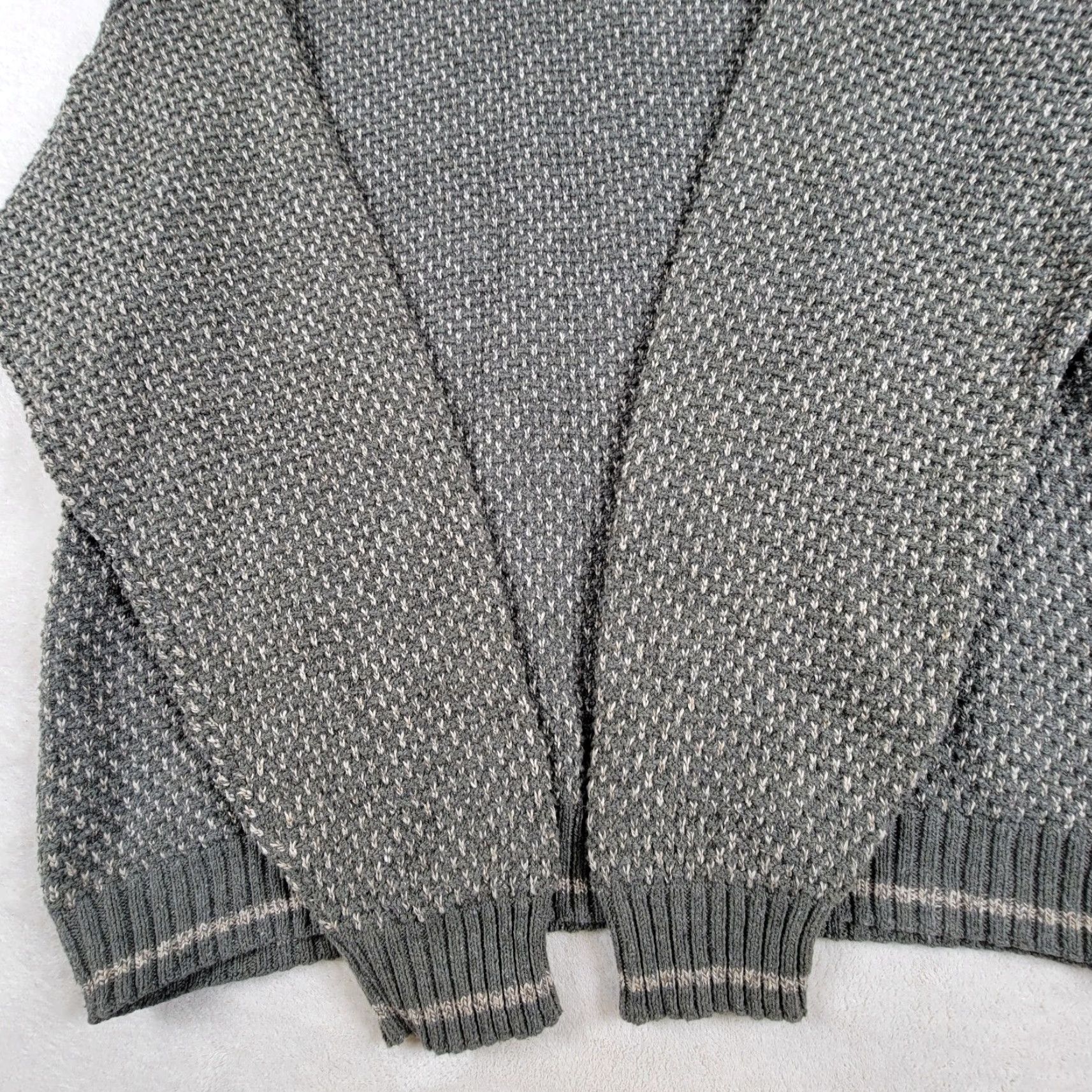 Vintage VINTAGE Woolrich Men's Large Tall Crew Neck Sweater - Gray USA Made Pullover Knit Shirt Size US L / EU 52-54 / 3 - 4 Thumbnail