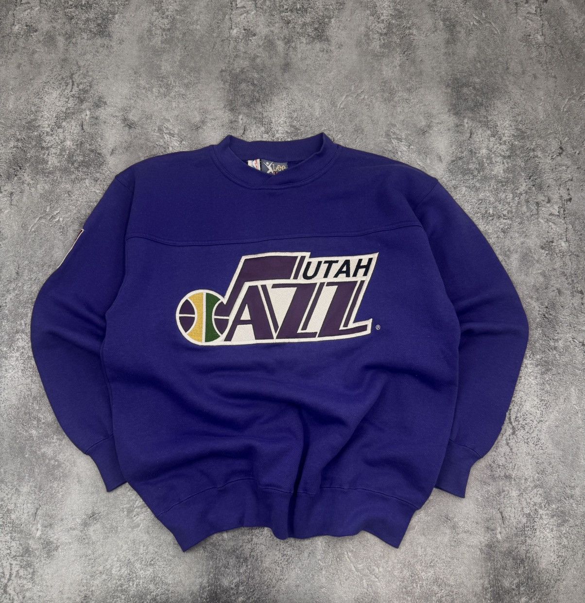 Lee Lee Sport Men Vintage Utah Jazz Crewneck Sweatshirt Purple Size US M / EU 48-50 / 2 - 1 Thumbnail