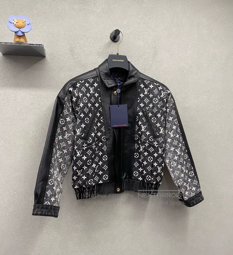 Louis Vuitton Louis Vuitton Floral paneled leather bomber jacket Size XS / US 0-2 / IT 36-38 - 3 Thumbnail