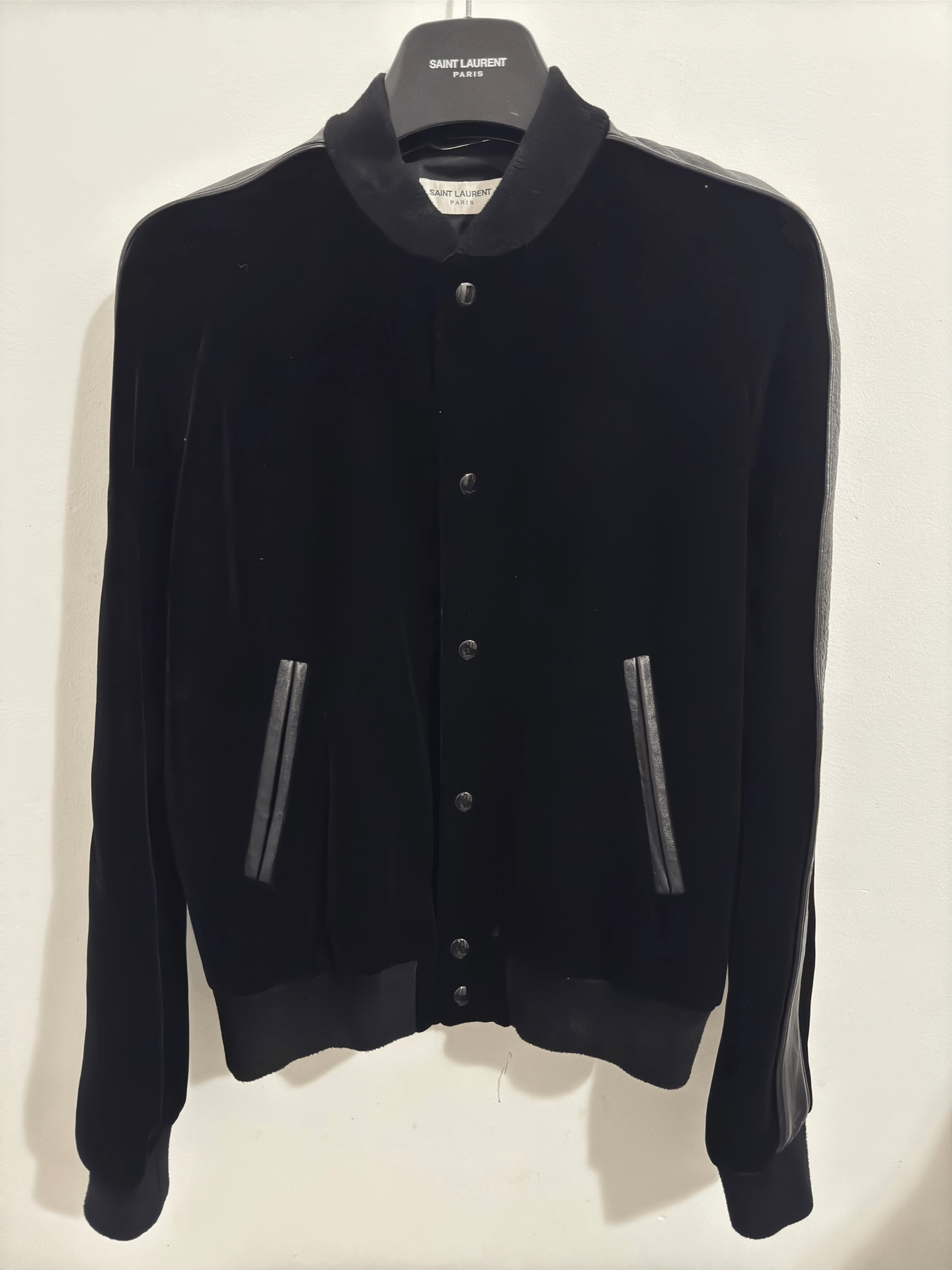 Saint Laurent Paris Saint Laurent Black Velvet Skull Jacket Size US S / EU 44-46 / 1 - 1 Thumbnail