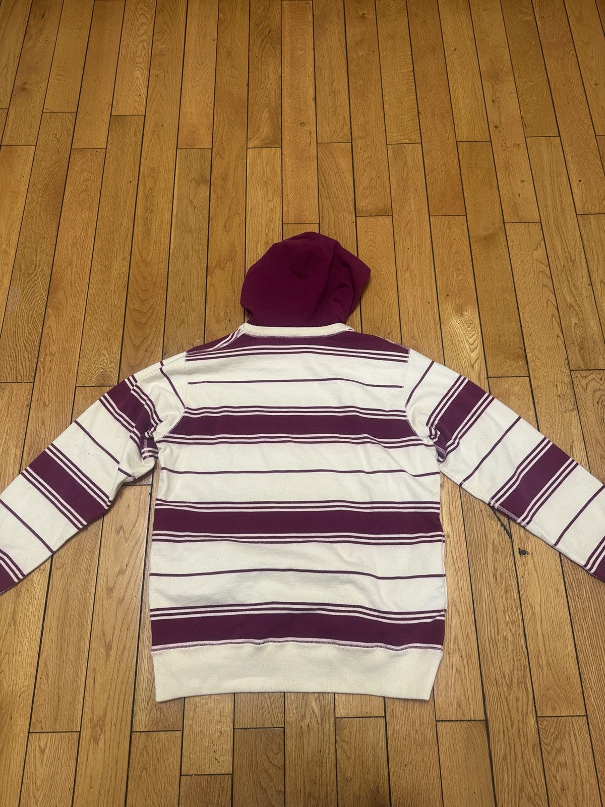 Supreme Supreme F/W16 Striped Hooded Crewneck Classic Logo Size US M / EU 48-50 / 2 - 8 Thumbnail