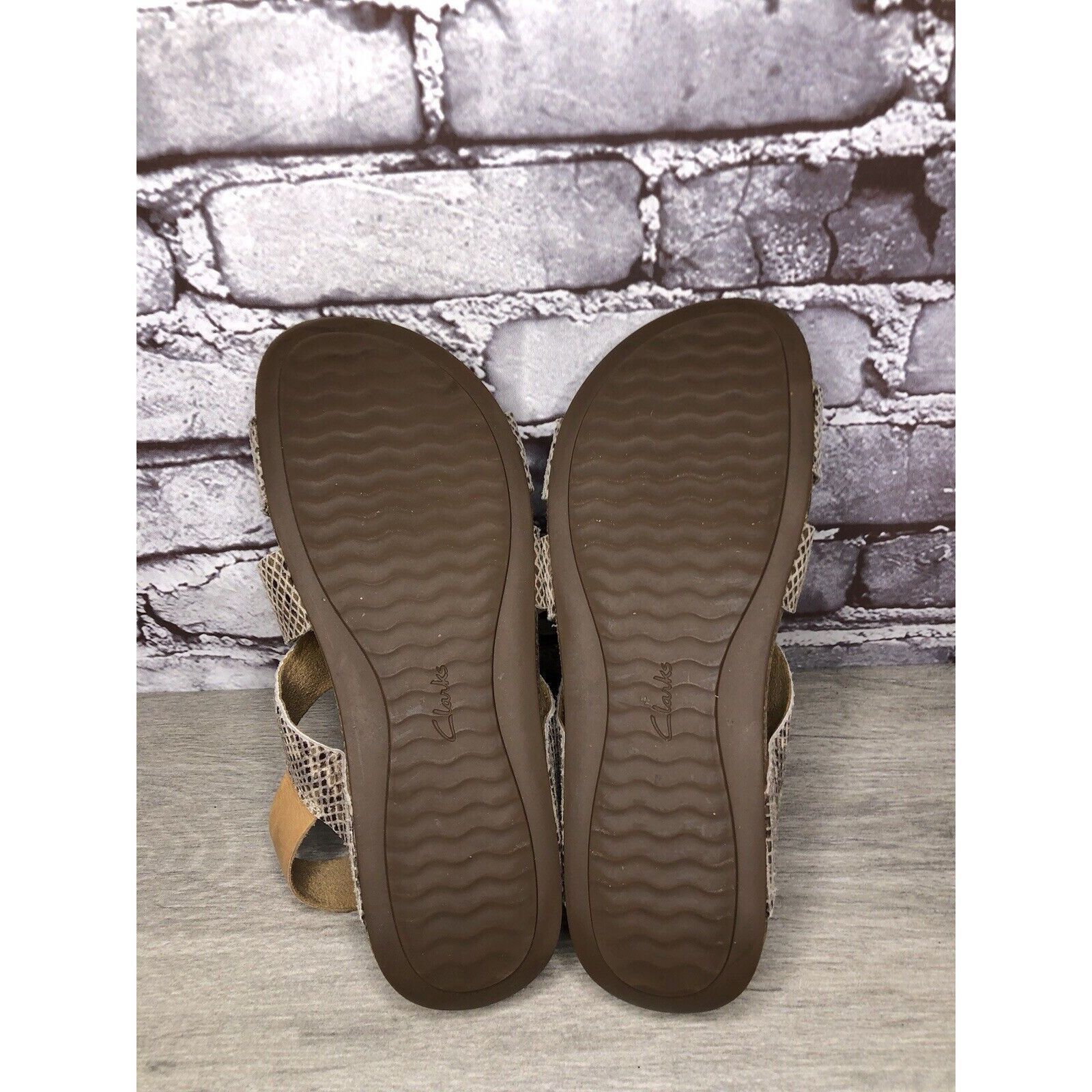 Clarks Clarks Artisan Taupe Snake Skin Print Ankle Strap Cork Wedge Size US 7.5 / IT 37.5 - 13 Thumbnail