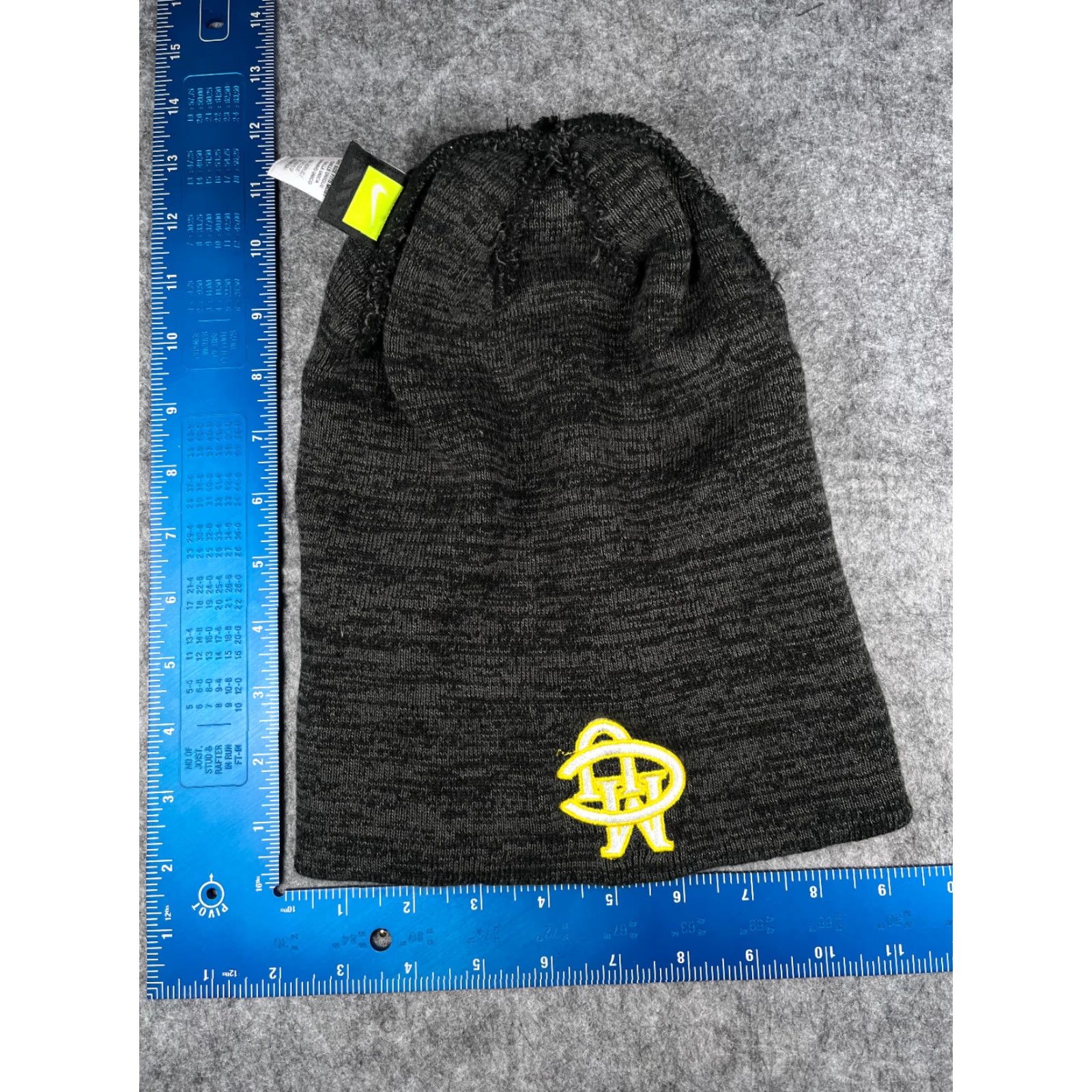 Nike Nike Beanie Toque Hat Adult One Size Gray Knit Acrylic Ski Pom Sports Outdoors Mens Size ONE SIZE - 6 Thumbnail