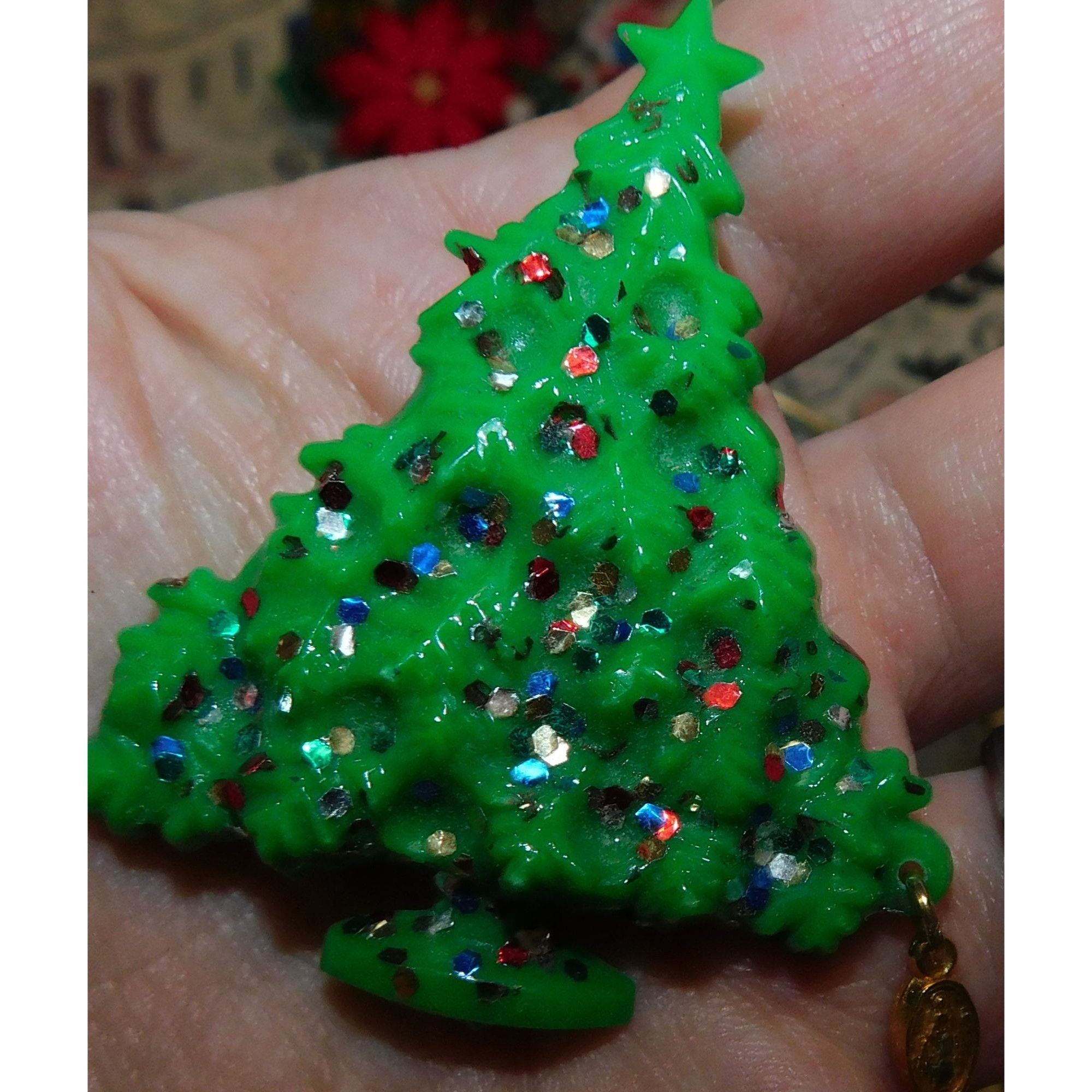 Other Vintage 1950s Mother Mary Christmas Tree Brooch Size ONE SIZE - 1 Thumbnail