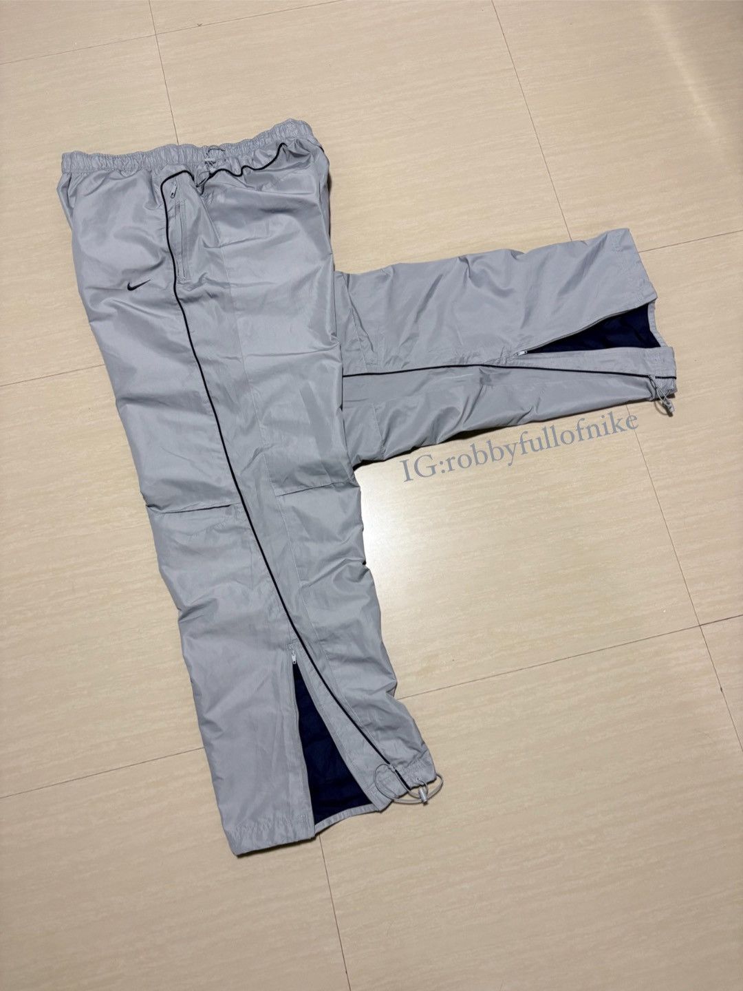 Nike EXTREMELY RARE VINTAGE NIKE SHOX TRACK PANTS🔥 Size US 37 - 9 Thumbnail