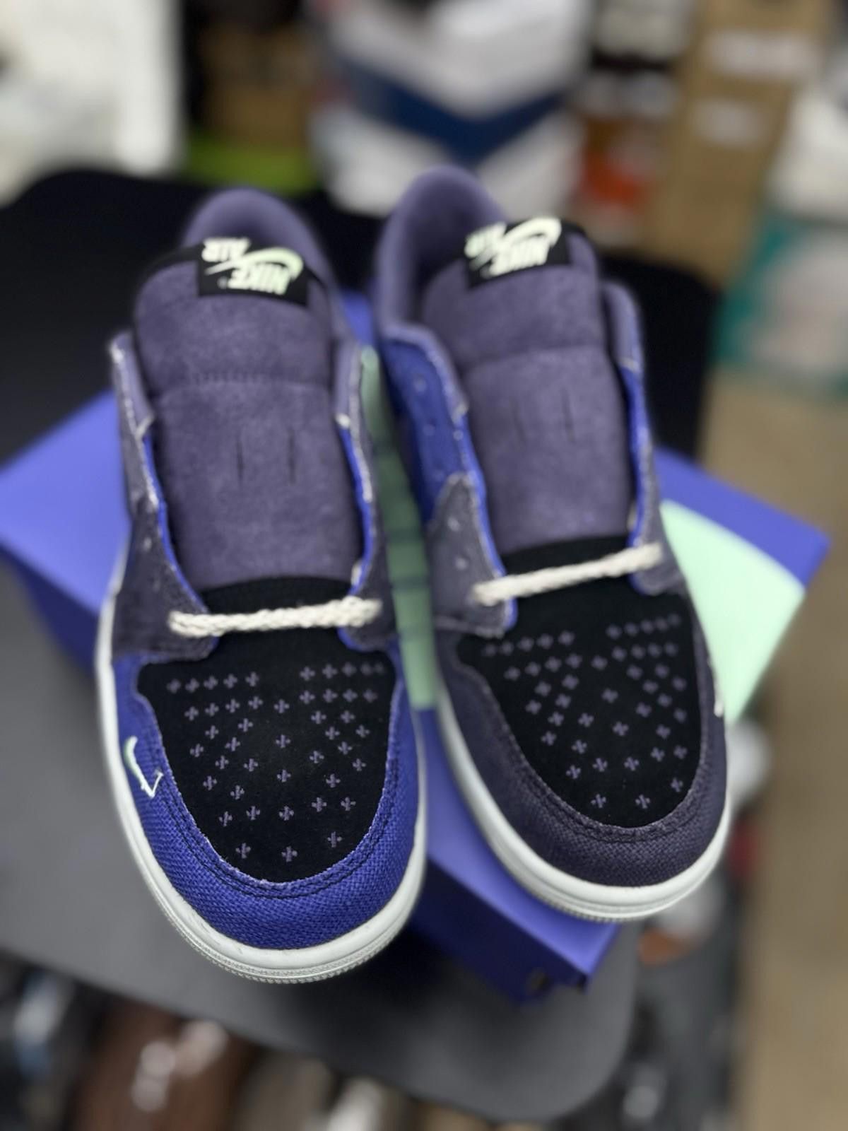 Jordan Brand 8.5 - Air Jordan 1 Low OG Zion Williamson ‘Voodoo Alternate Size US 8.5 / EU 41-42 - 12 Thumbnail
