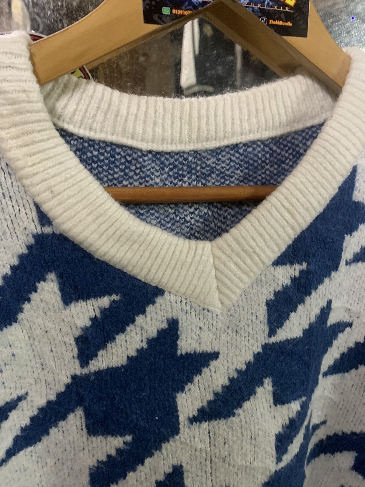 Japanese Brand × Vintage Vintage Blue White Knitwear Sweatshirt Nice Colour Size US XL / EU 56 / 4 - 6 Thumbnail