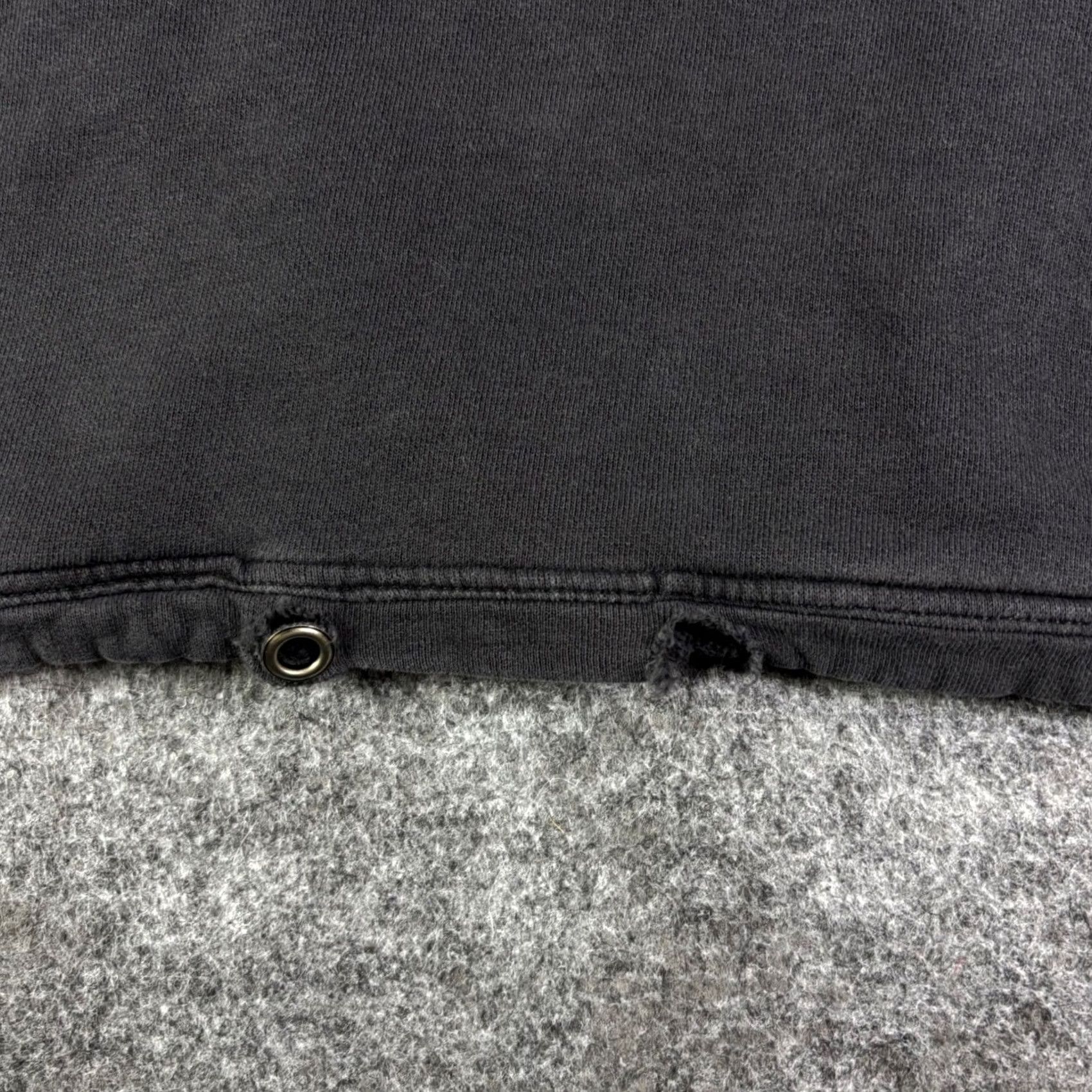 Vintage VINTAGE Princess Collection Shirt XL Black Embroidered Quilted Shoulder Pullover Sweatshirt Faded 90s Grunge Transportation Mens Size US XL / EU 56 / 4 - 5 Thumbnail