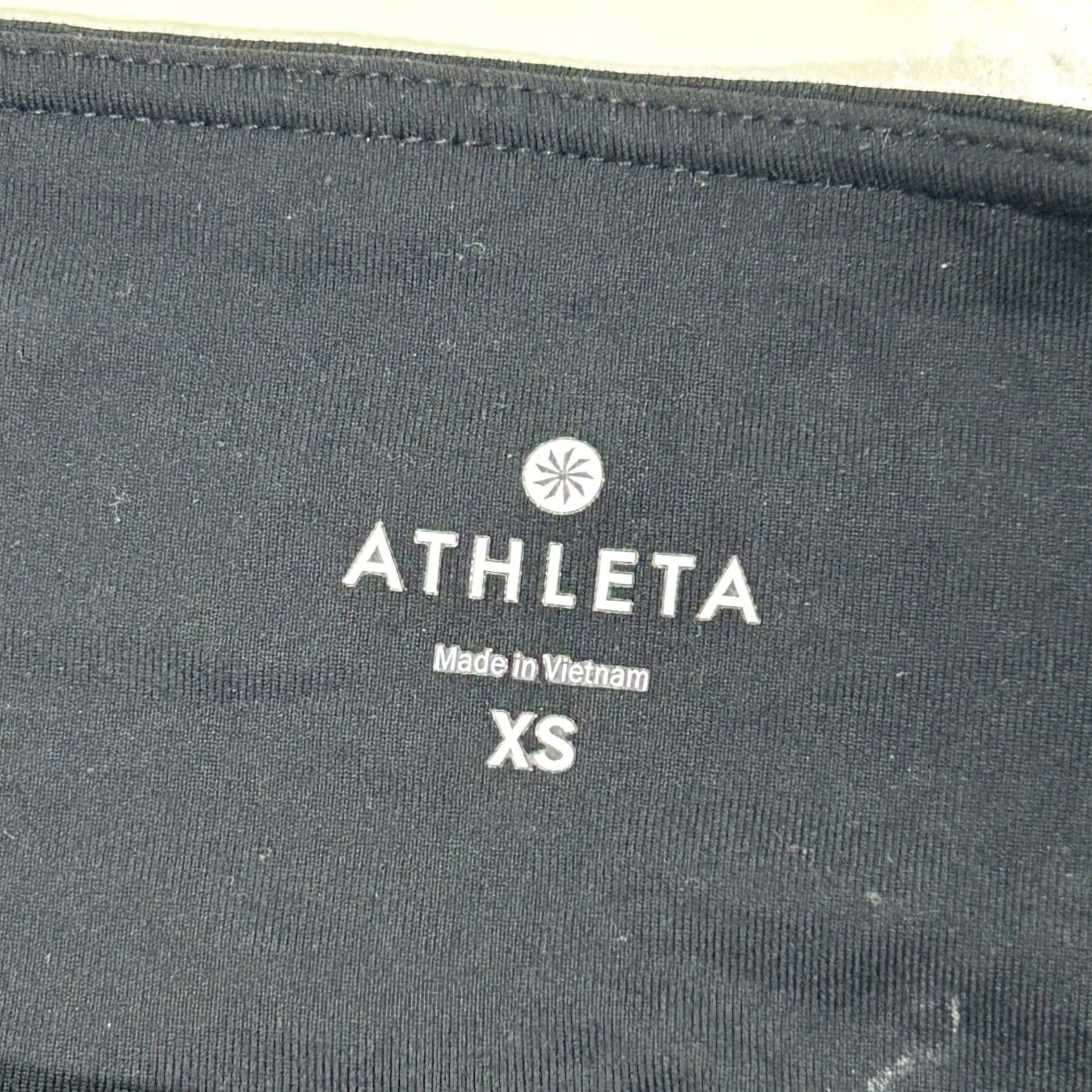 Athleta Athleta High Rise Mosaic Chaturanga Crop Leggings Black Eyelet Athletic XS Women Size 26" / US 2 / IT 38 - 6 Thumbnail